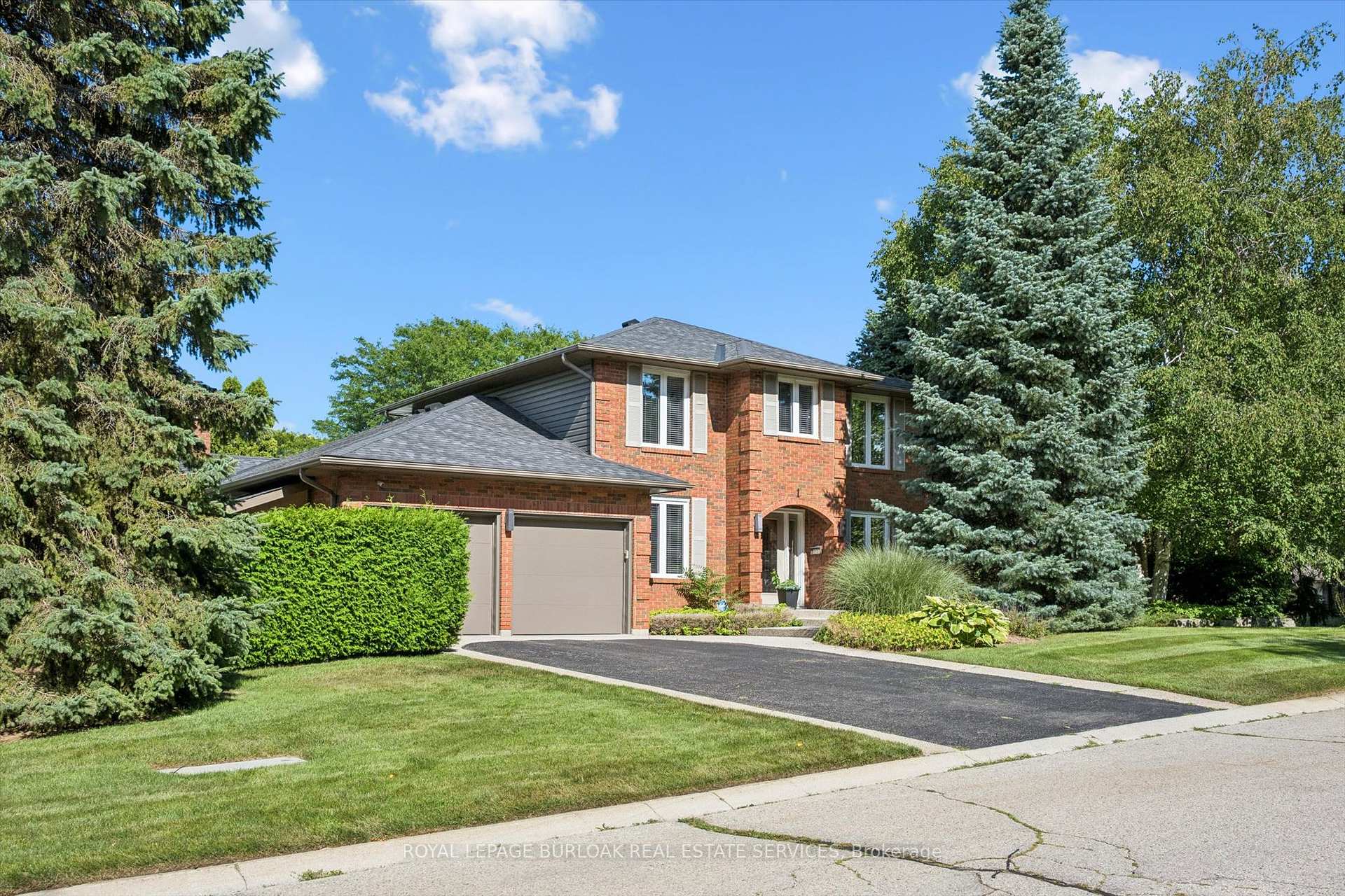 Photo 4 of 1 Chatterson Drive, Hamilton, Ancaster — HOMEH