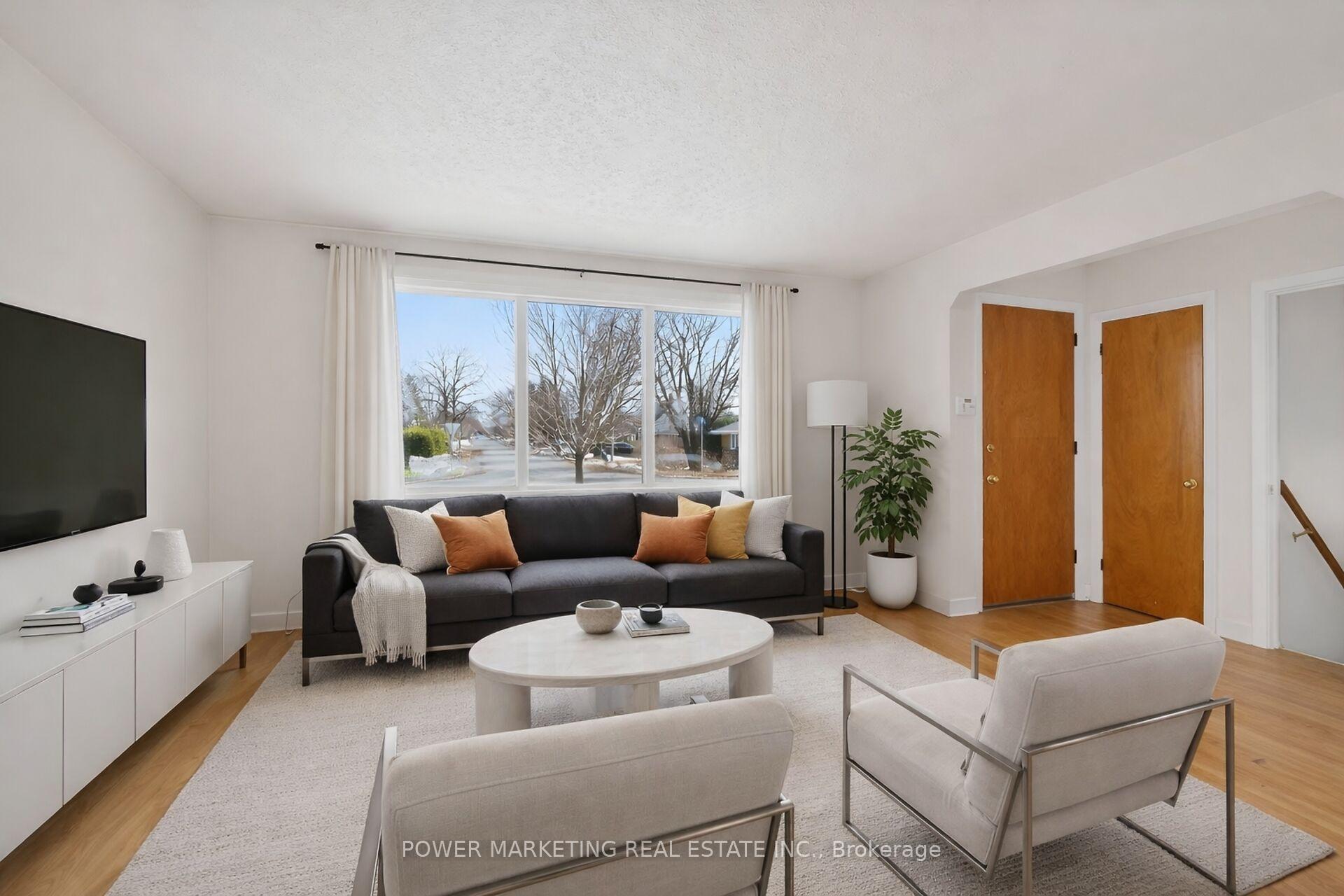 Photo 11 of 944 Eve Street, Ottawa, Overbrook/Castle Heights — HOMEH