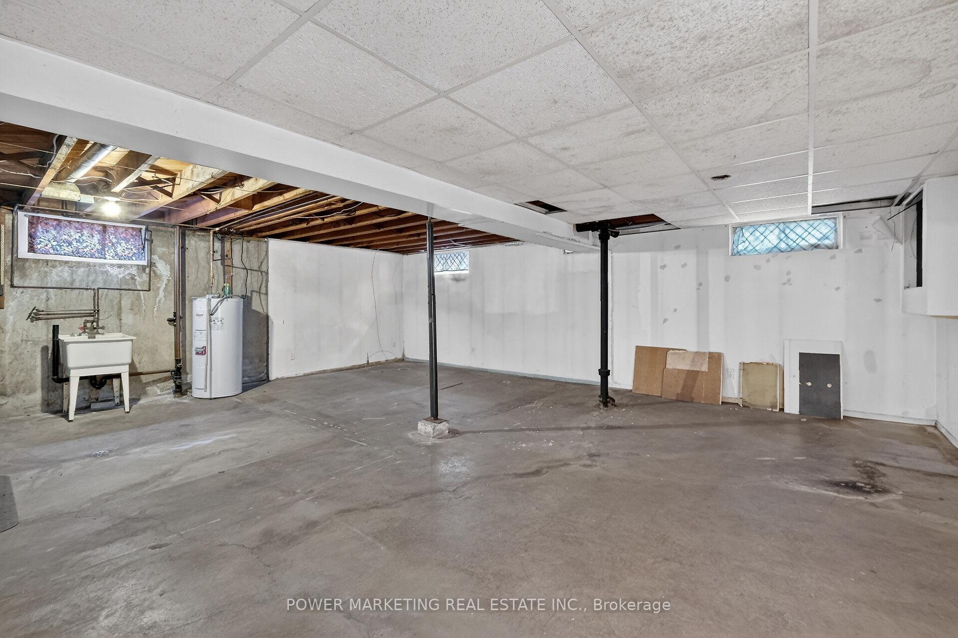 Photo 36 of 944 Eve Street, Ottawa, Overbrook/Castle Heights — HOMEH