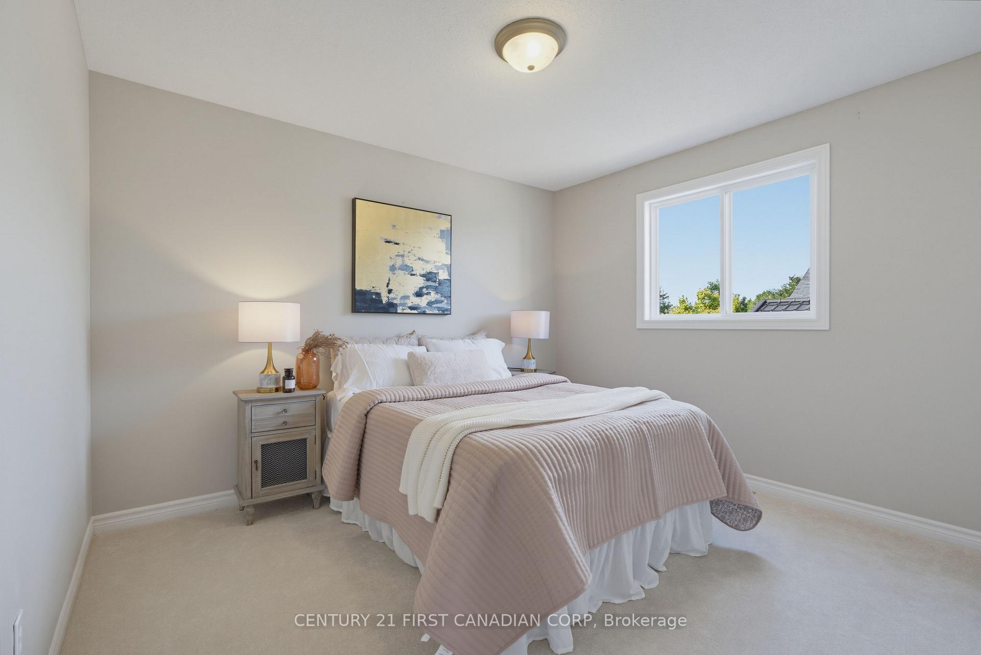 Photo 35 of 1748 Ennismore Crescent, London, North E — HOMEH