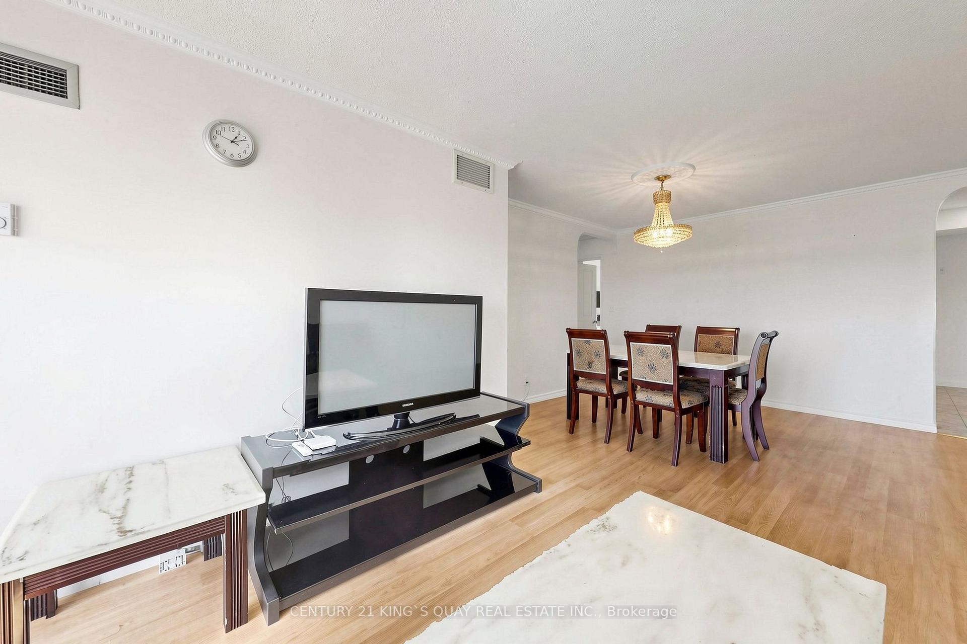 Photo 13 of Unit 1709, 8 Lee Centre Drive, Scarborough, Woburn — HOMEH