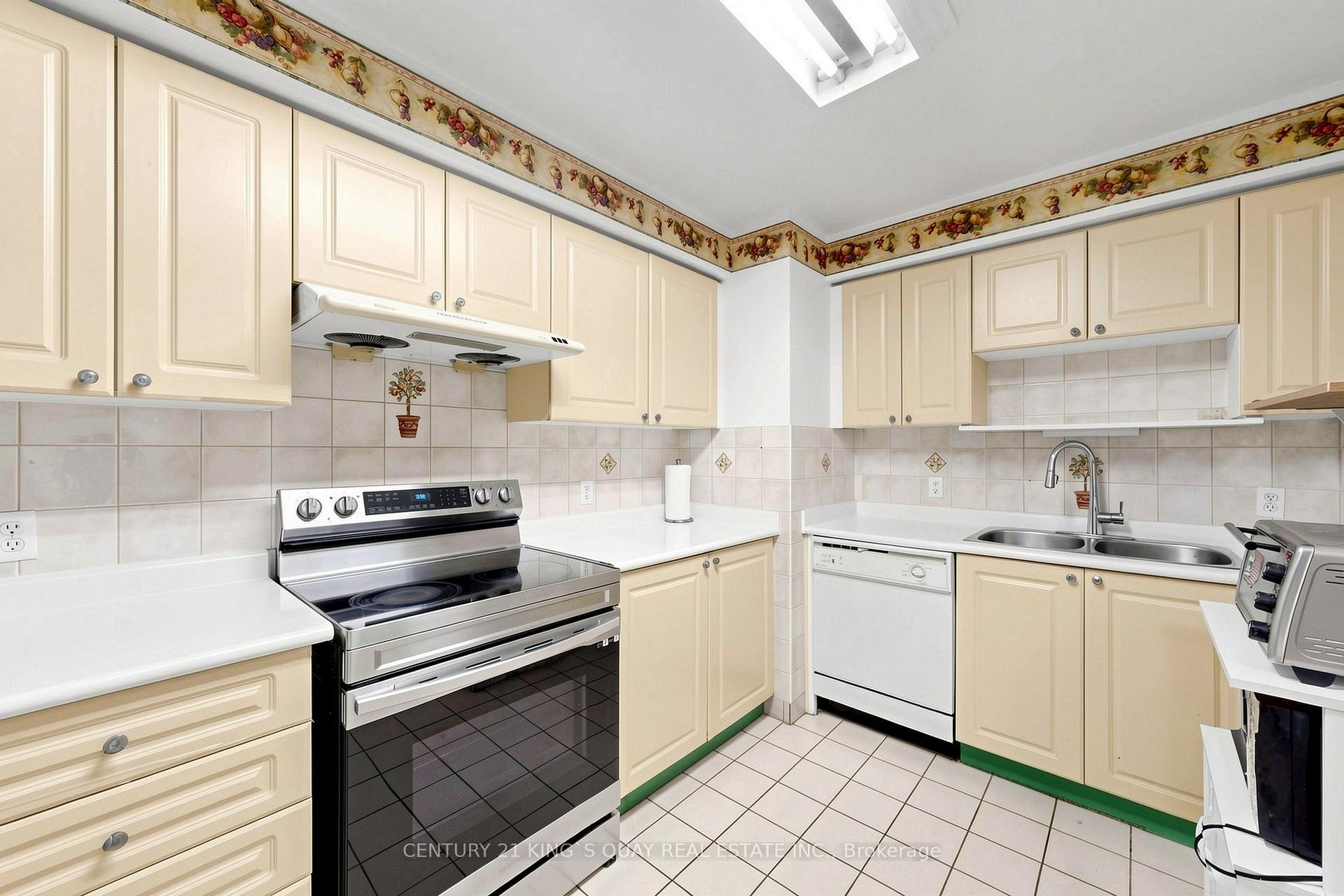 Photo 16 of Unit 1709, 8 Lee Centre Drive, Scarborough, Woburn — HOMEH