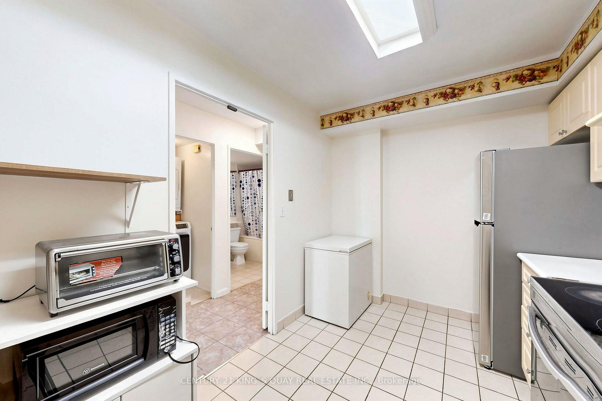Photo 17 of Unit 1709, 8 Lee Centre Drive, Scarborough, Woburn — HOMEH