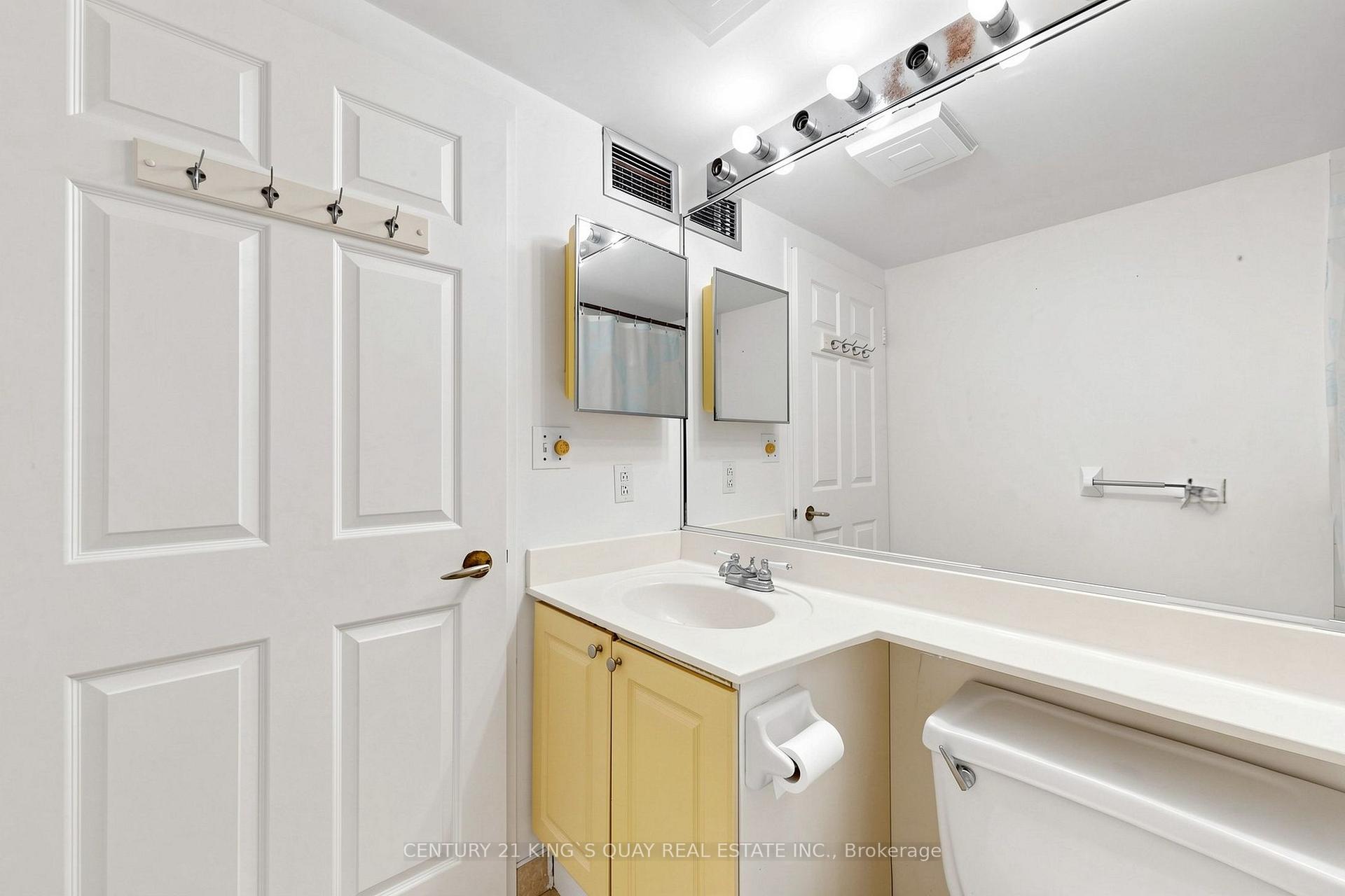 Photo 24 of Unit 1709, 8 Lee Centre Drive, Scarborough, Woburn — HOMEH