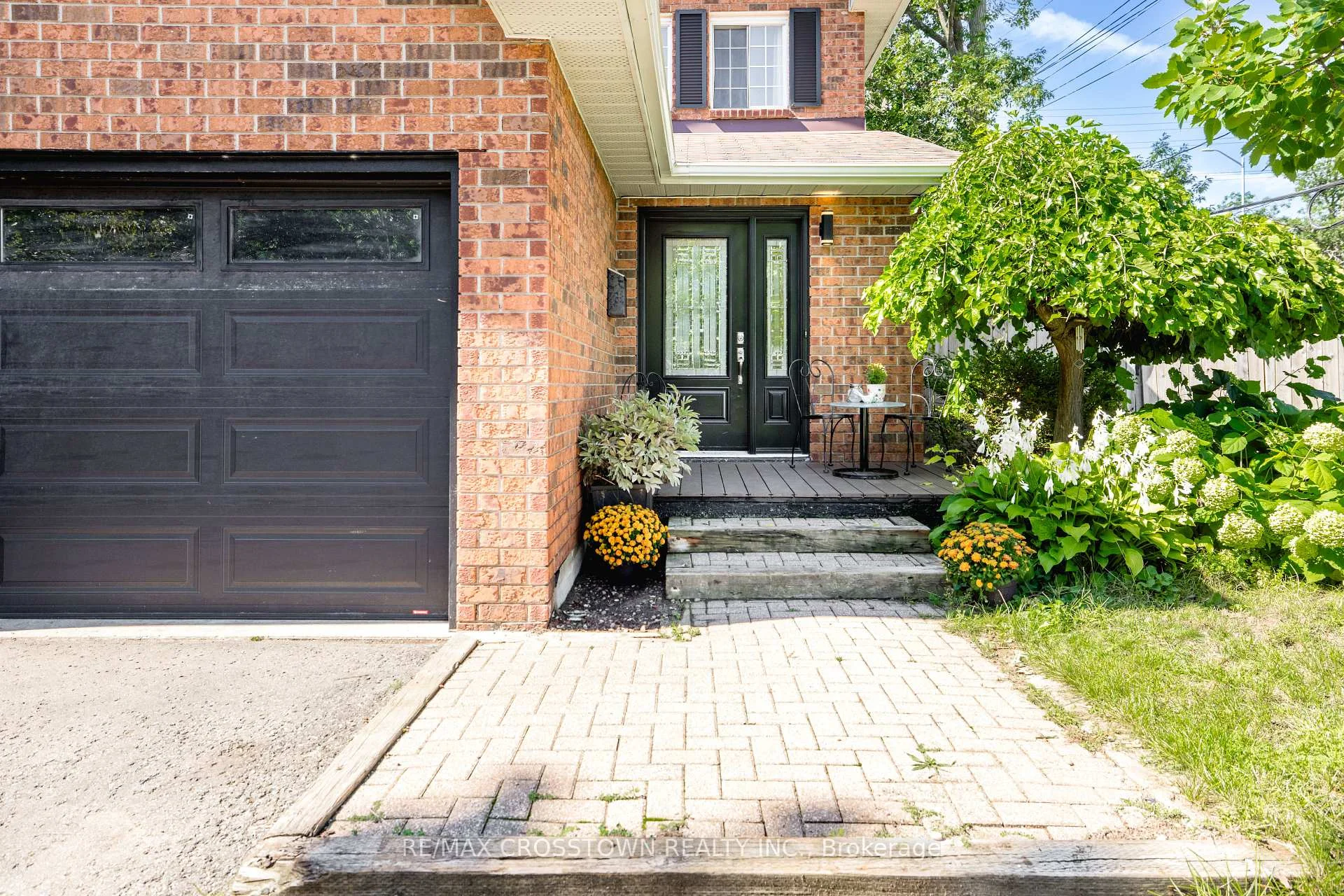 Photo 4 of 63 Oakridge Drive, Barrie, Sunnidale — HOMEH