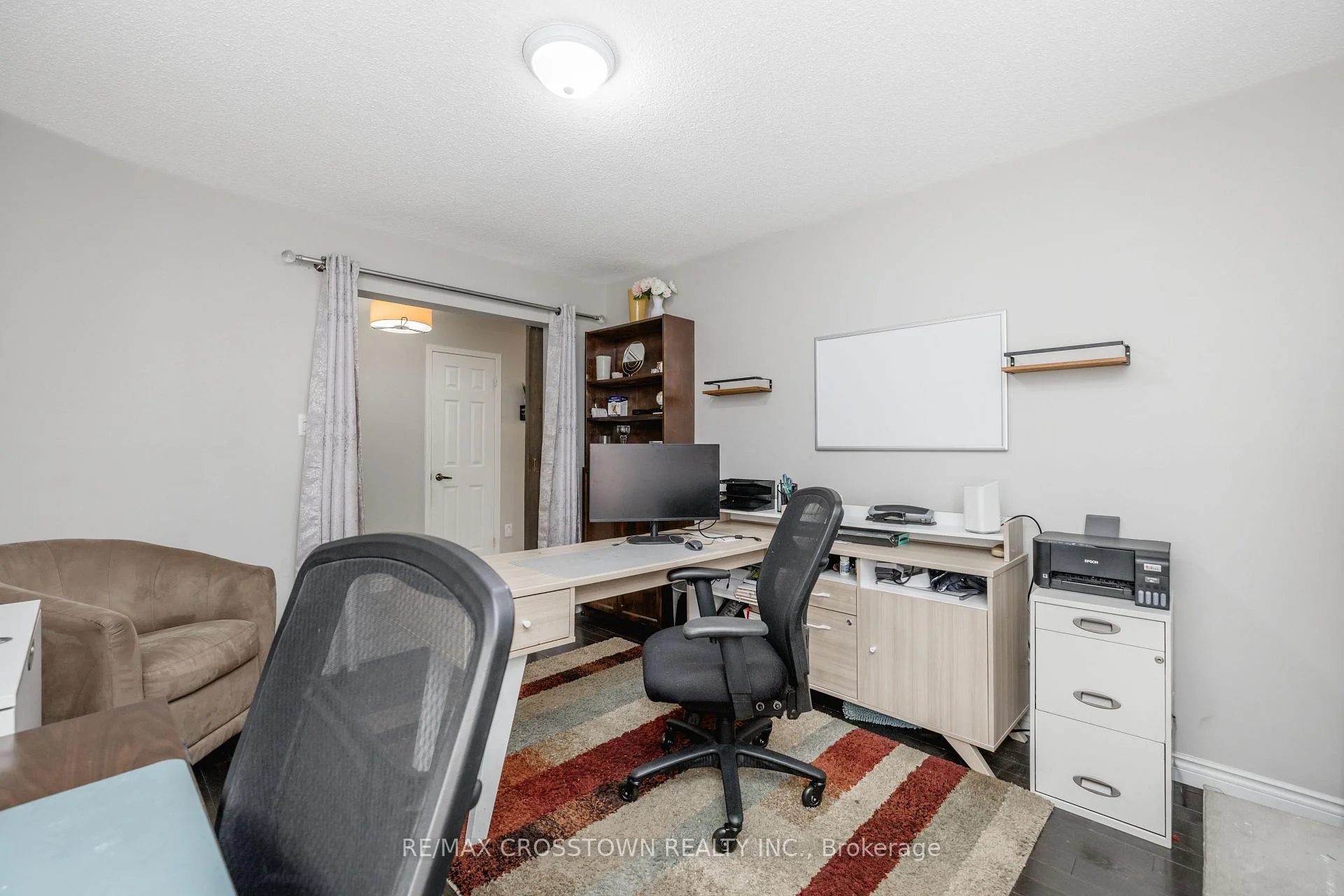 Photo 17 of 63 Oakridge Drive, Barrie, Sunnidale — HOMEH