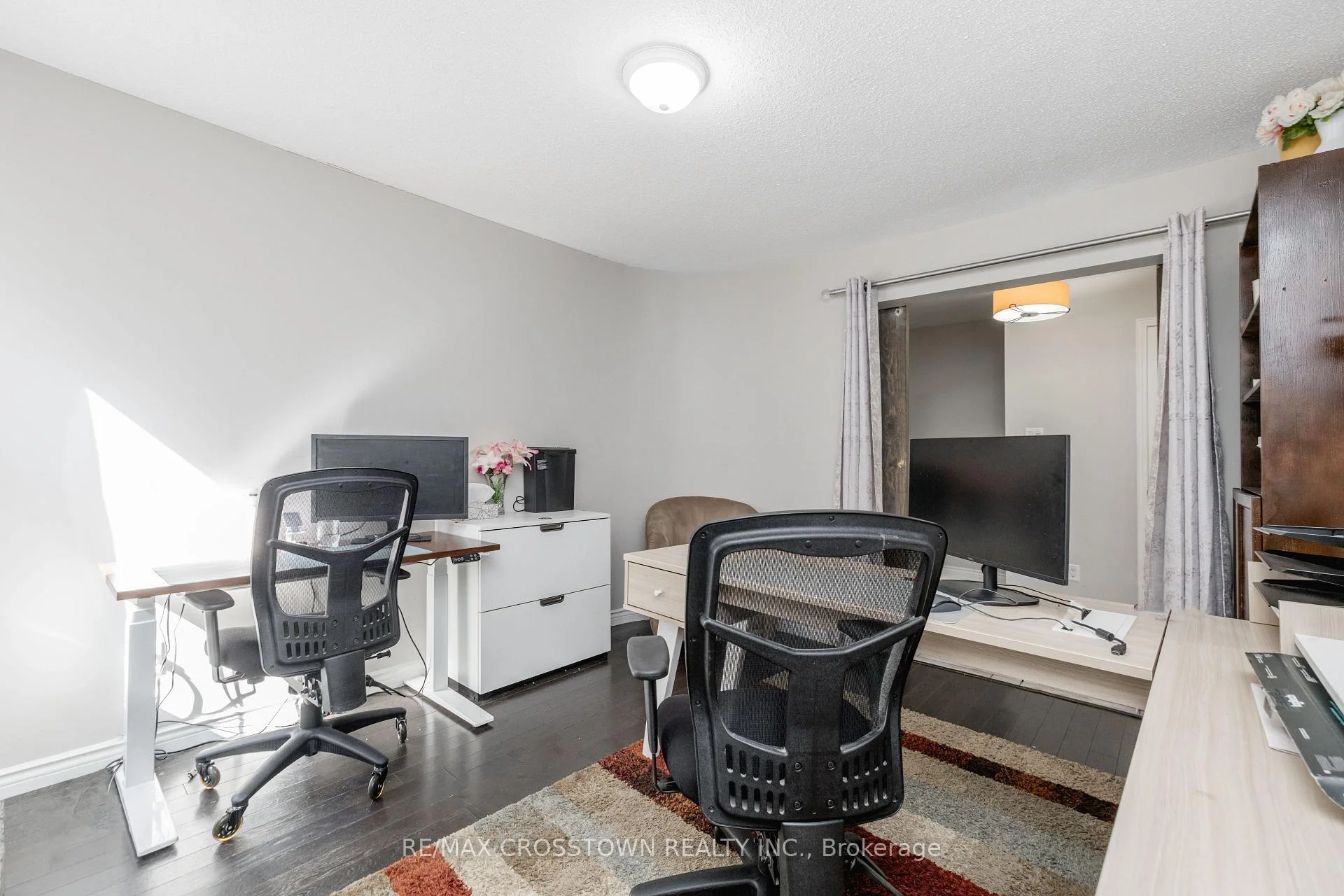 Photo 18 of 63 Oakridge Drive, Barrie, Sunnidale — HOMEH
