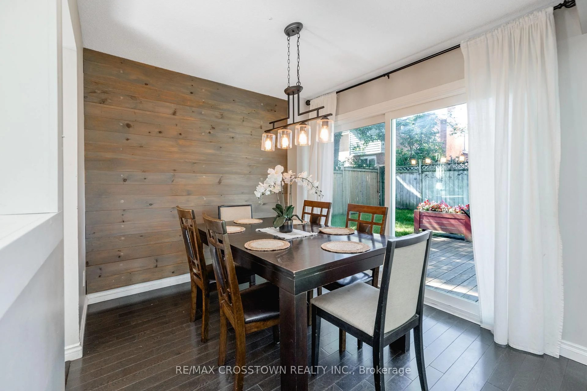 Photo 37 of 63 Oakridge Drive, Barrie, Sunnidale — HOMEH