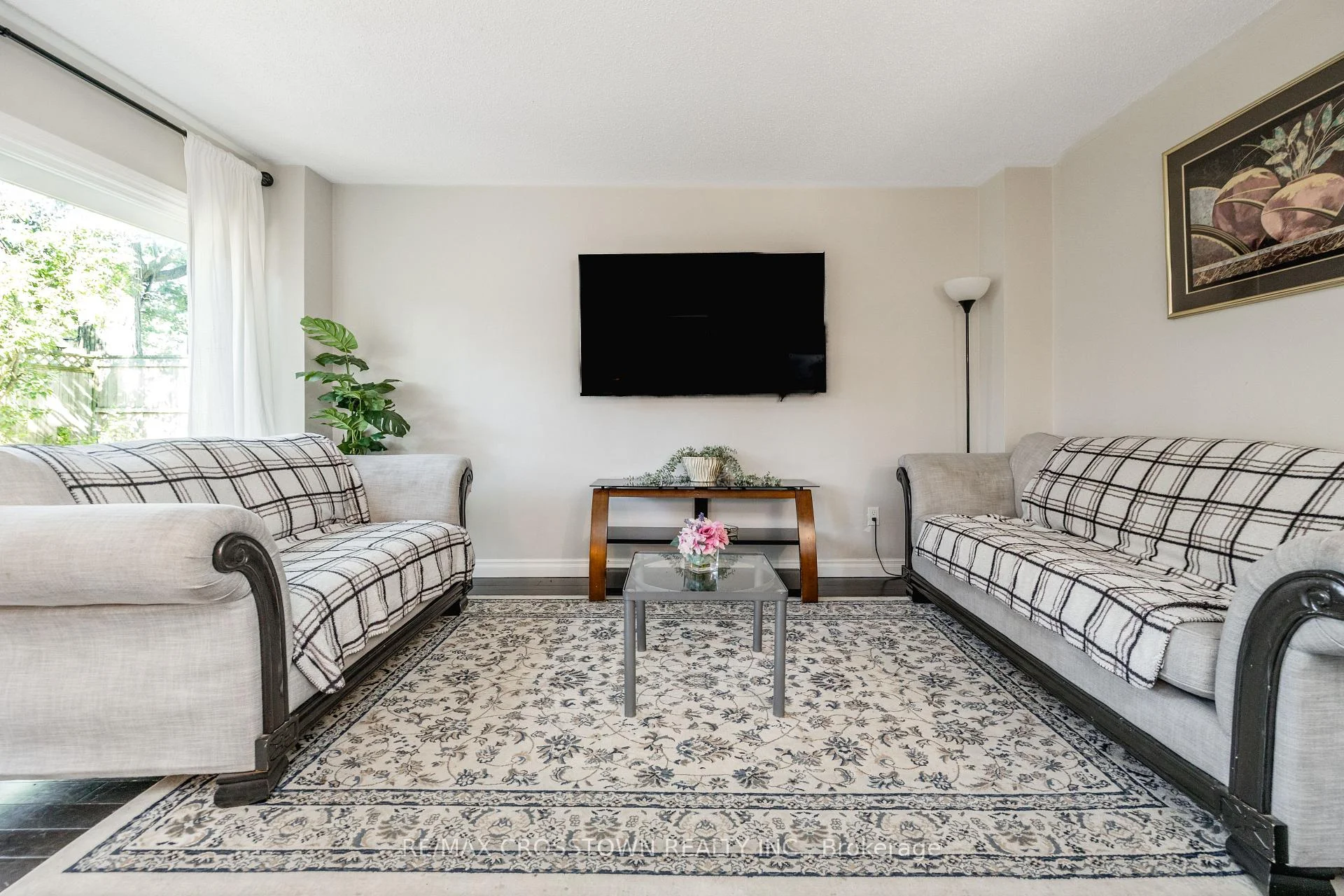 Photo 42 of 63 Oakridge Drive, Barrie, Sunnidale — HOMEH