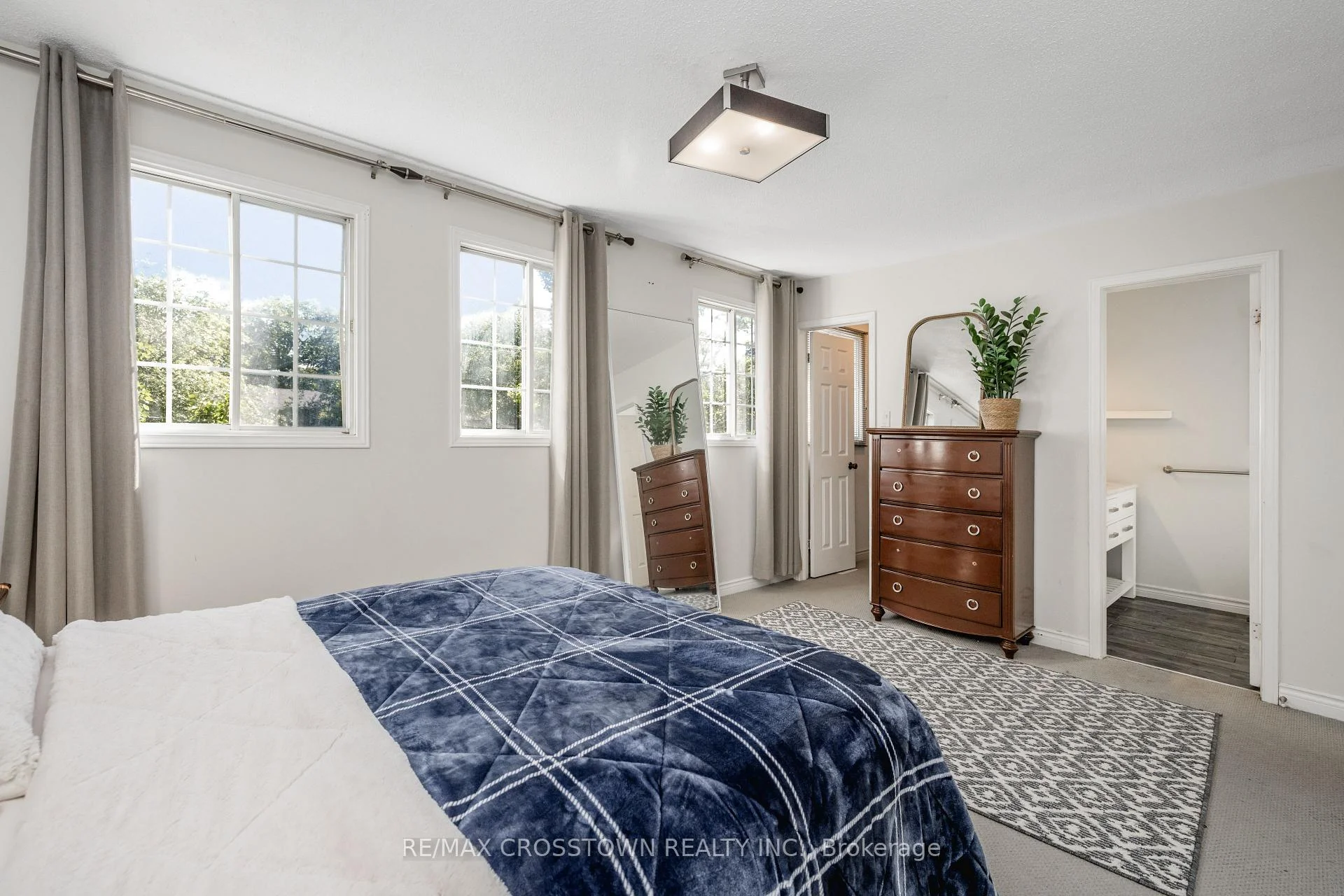 Photo 51 of 63 Oakridge Drive, Barrie, Sunnidale — HOMEH