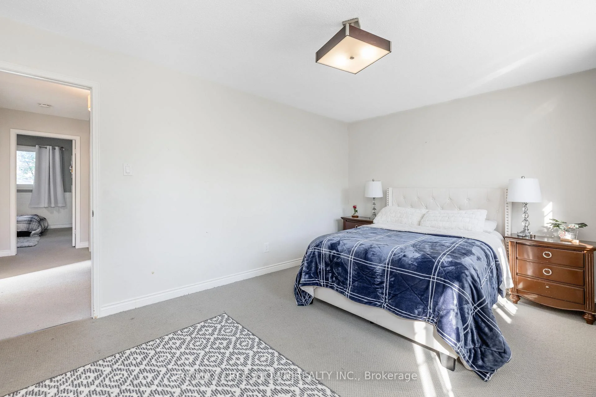 Photo 53 of 63 Oakridge Drive, Barrie, Sunnidale — HOMEH