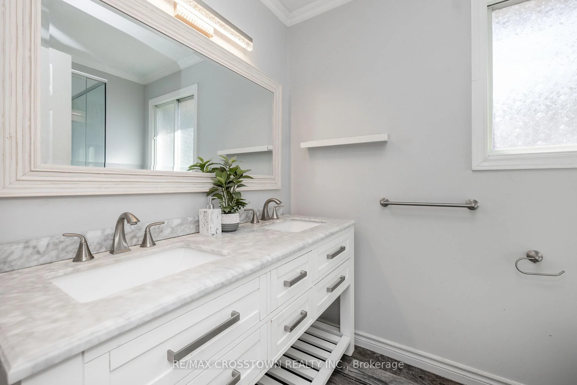 Photo 74 of 63 Oakridge Drive, Barrie, Sunnidale — HOMEH