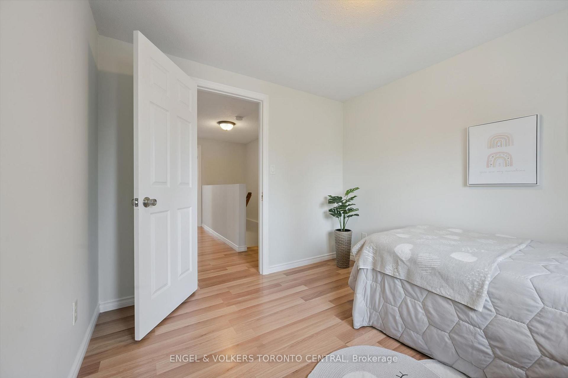 Photo 21 of 689A Star Flower Avenue, Waterloo, Clair Hills — HOMEH