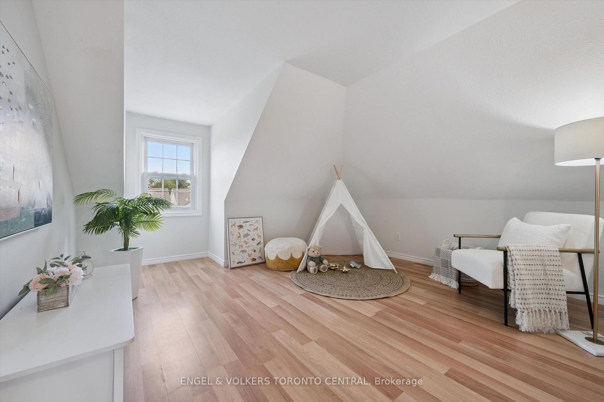 Photo 23 of 689A Star Flower Avenue, Waterloo, Clair Hills — HOMEH