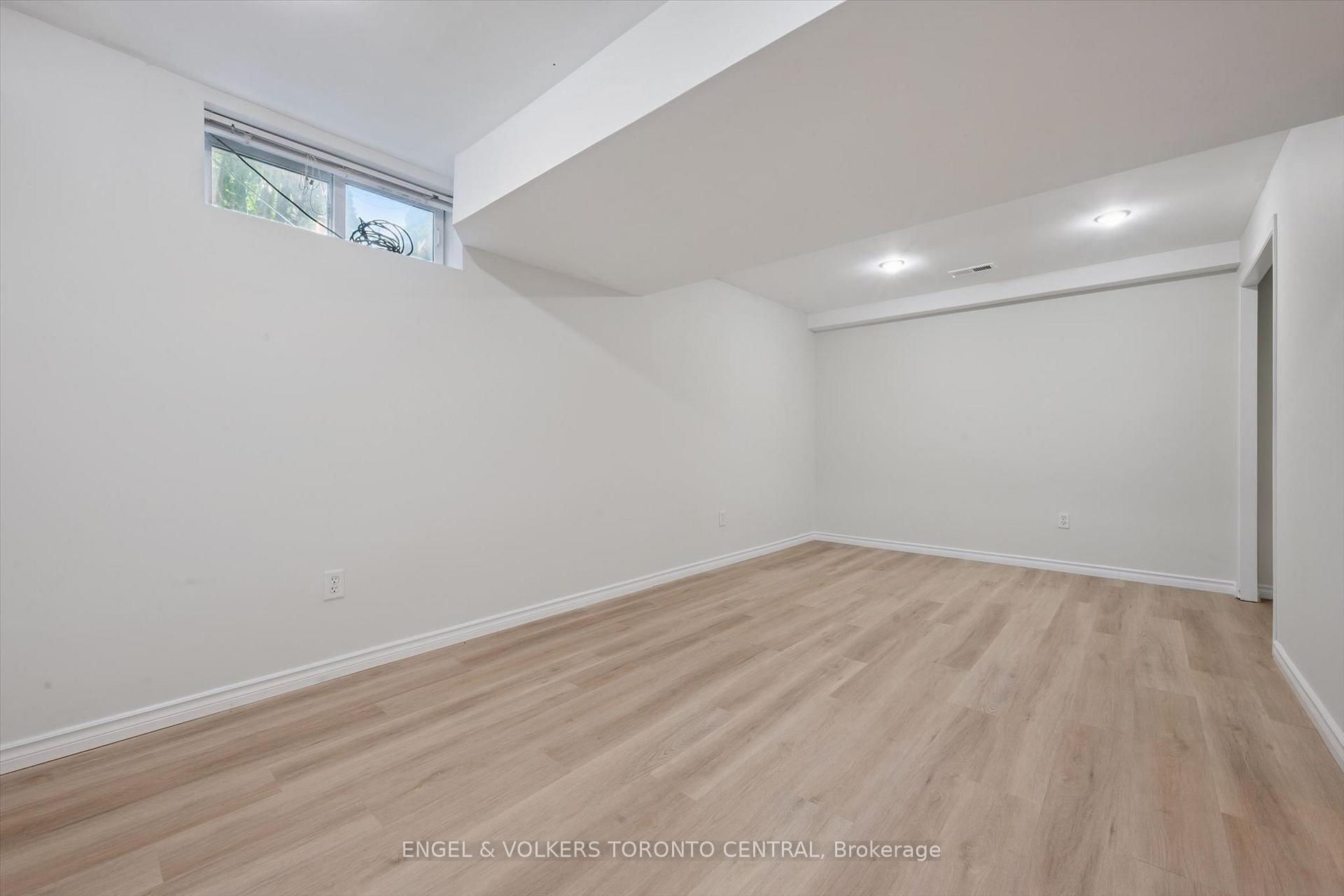 Photo 27 of 689A Star Flower Avenue, Waterloo, Clair Hills — HOMEH