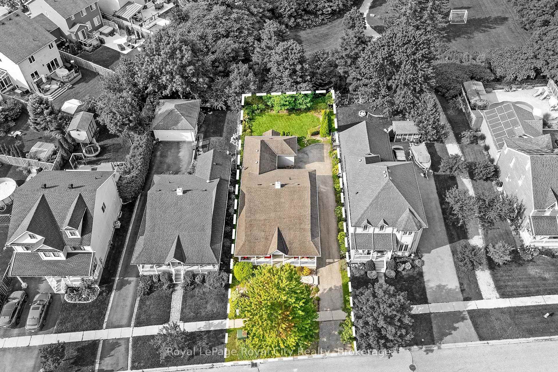Photo 2 of 127 Old Maple Boulevard, Guelph/Eramosa, Rockwood — HOMEH