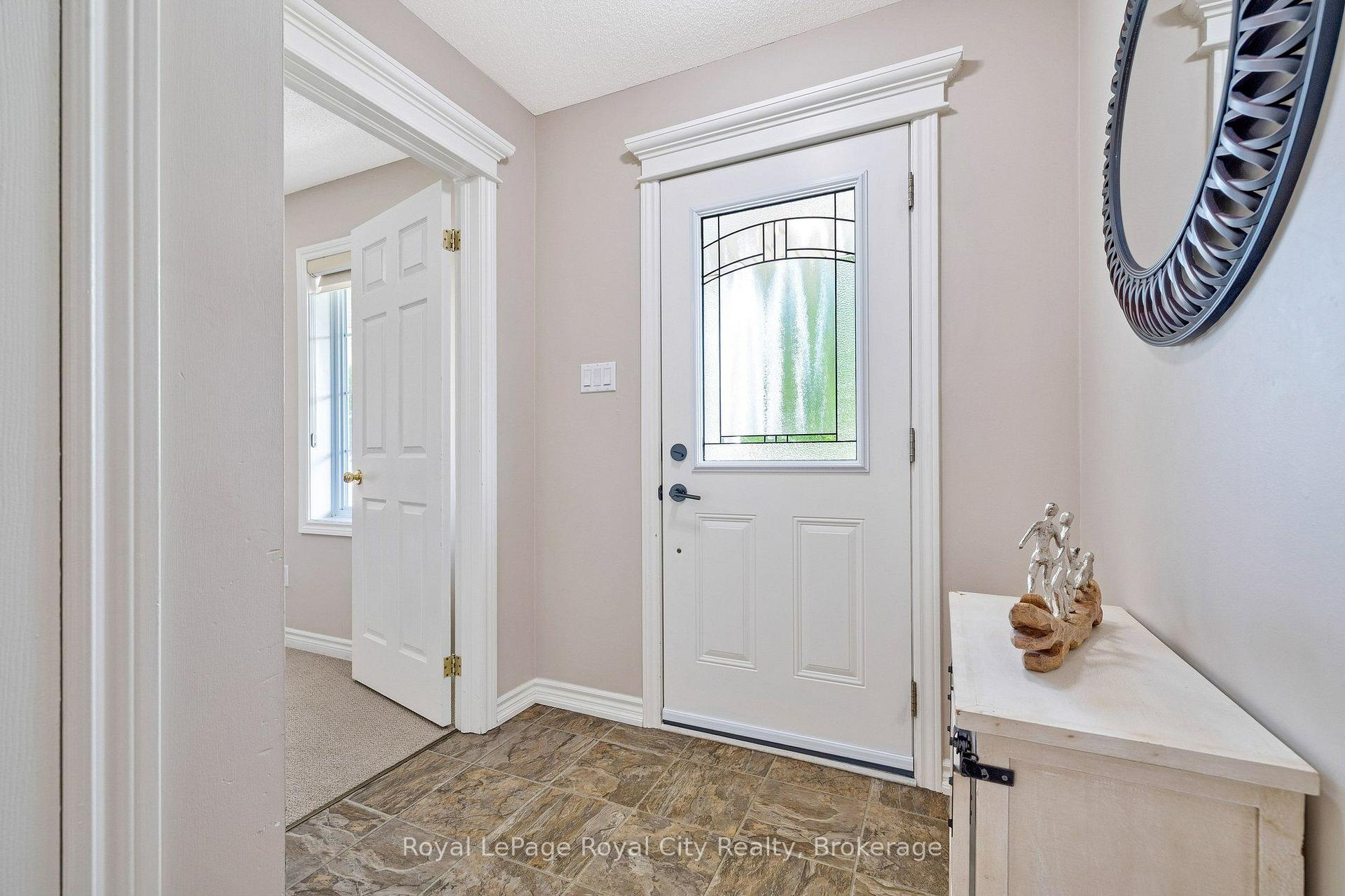 Photo 11 of 127 Old Maple Boulevard, Guelph/Eramosa, Rockwood — HOMEH
