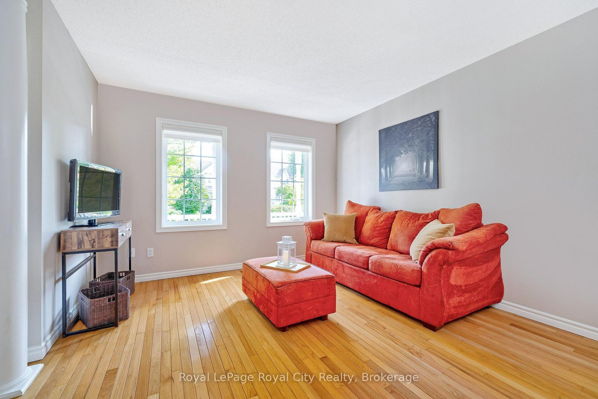 Photo 13 of 127 Old Maple Boulevard, Guelph/Eramosa, Rockwood — HOMEH
