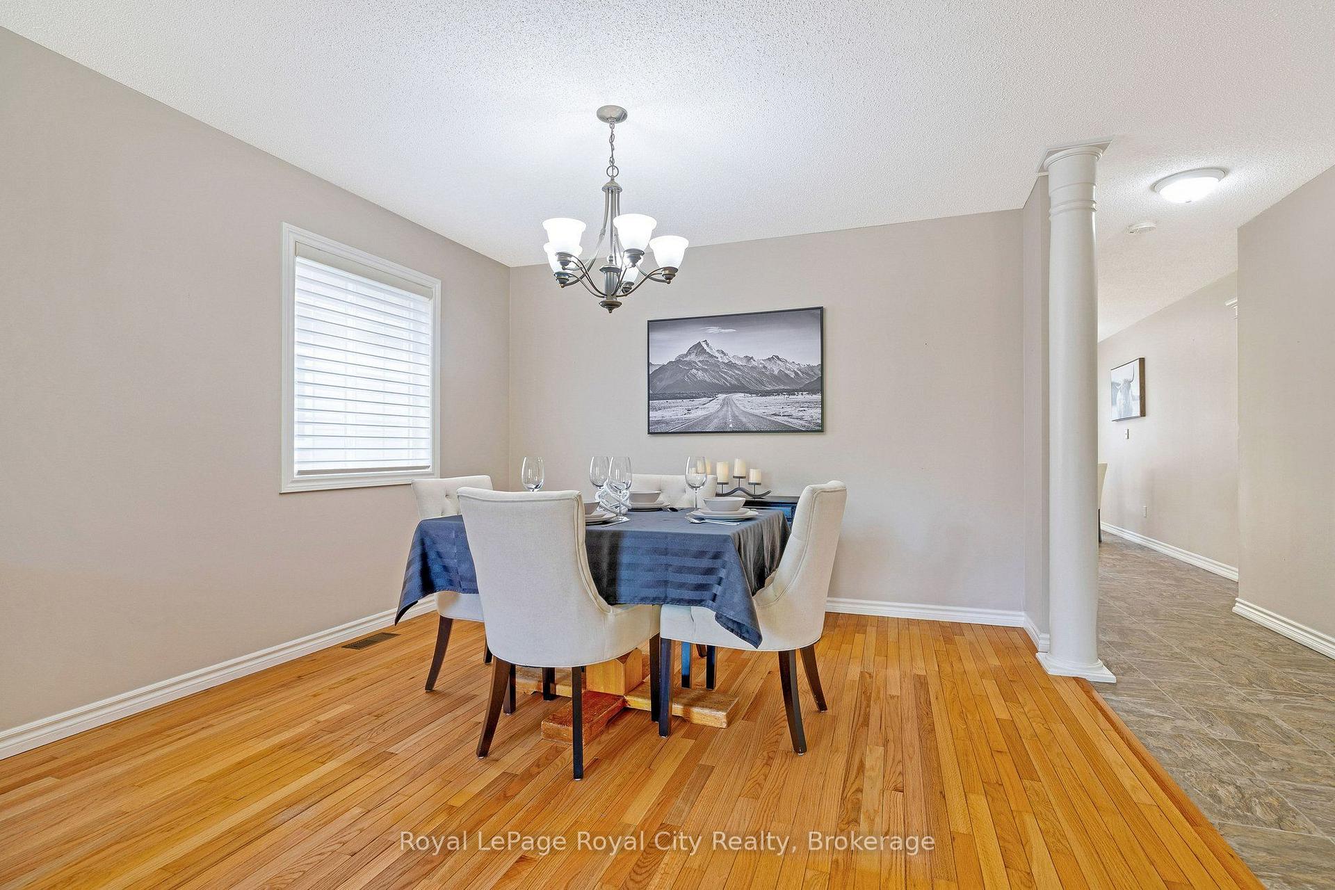 Photo 16 of 127 Old Maple Boulevard, Guelph/Eramosa, Rockwood — HOMEH