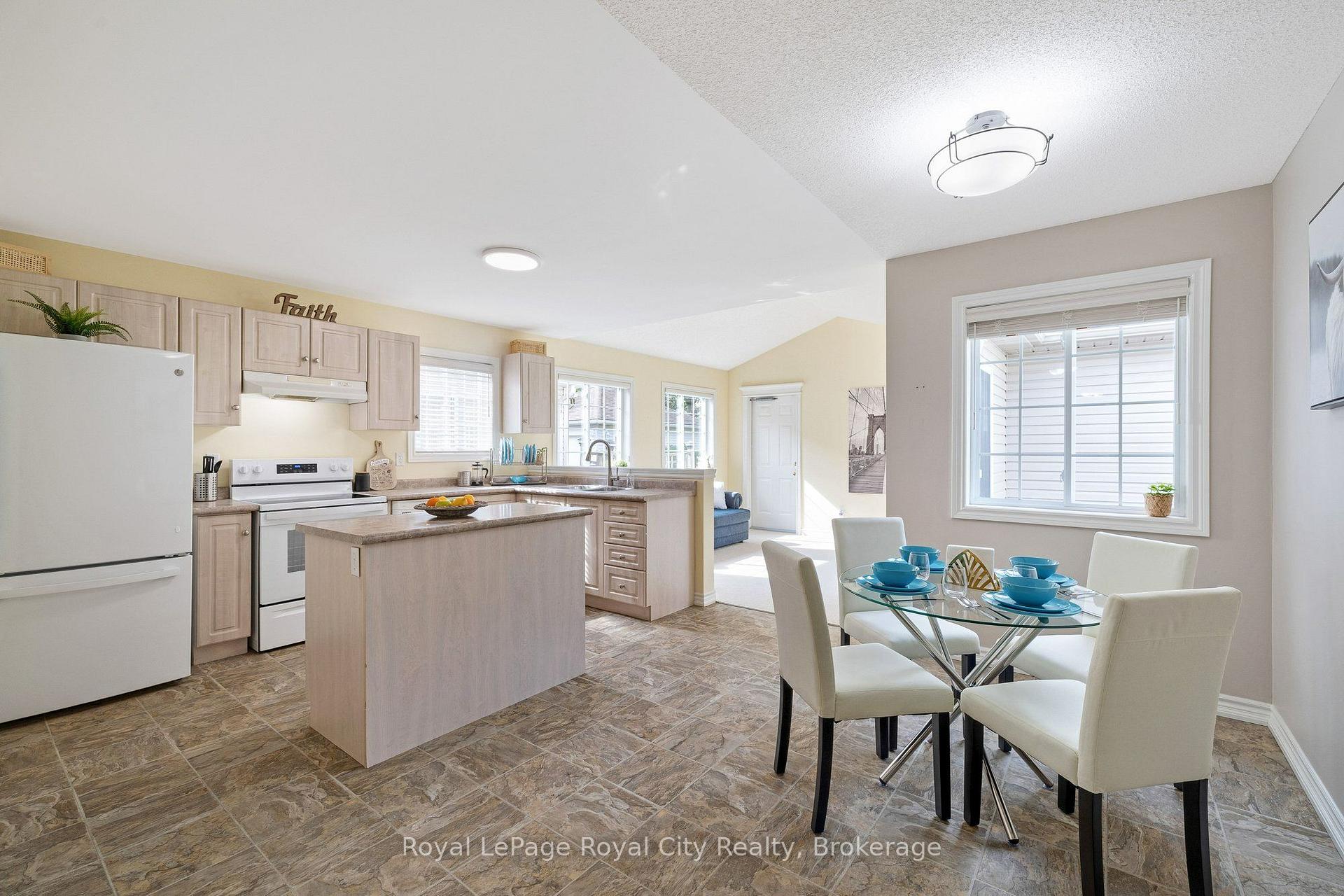 Photo 17 of 127 Old Maple Boulevard, Guelph/Eramosa, Rockwood — HOMEH