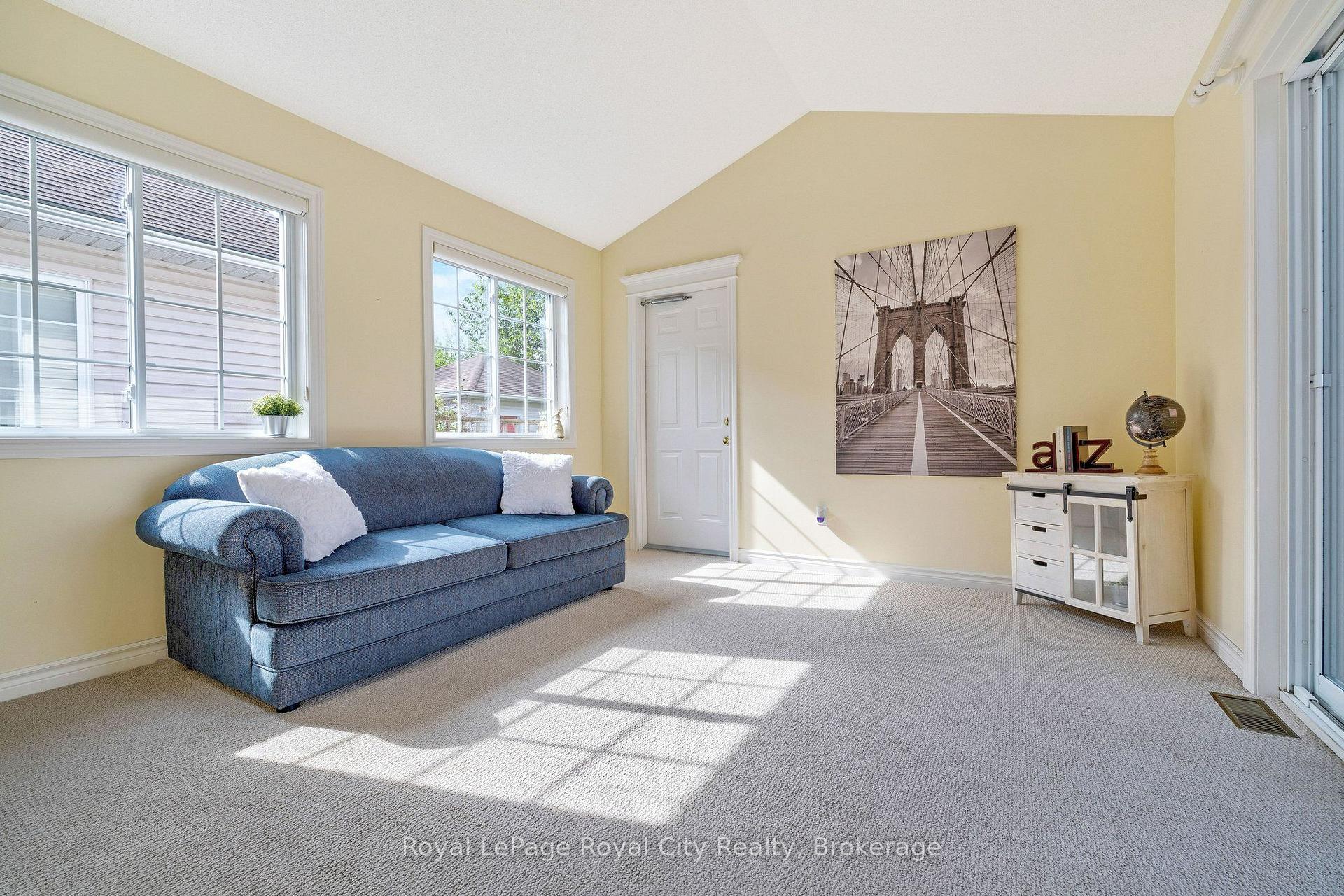 Photo 24 of 127 Old Maple Boulevard, Guelph/Eramosa, Rockwood — HOMEH