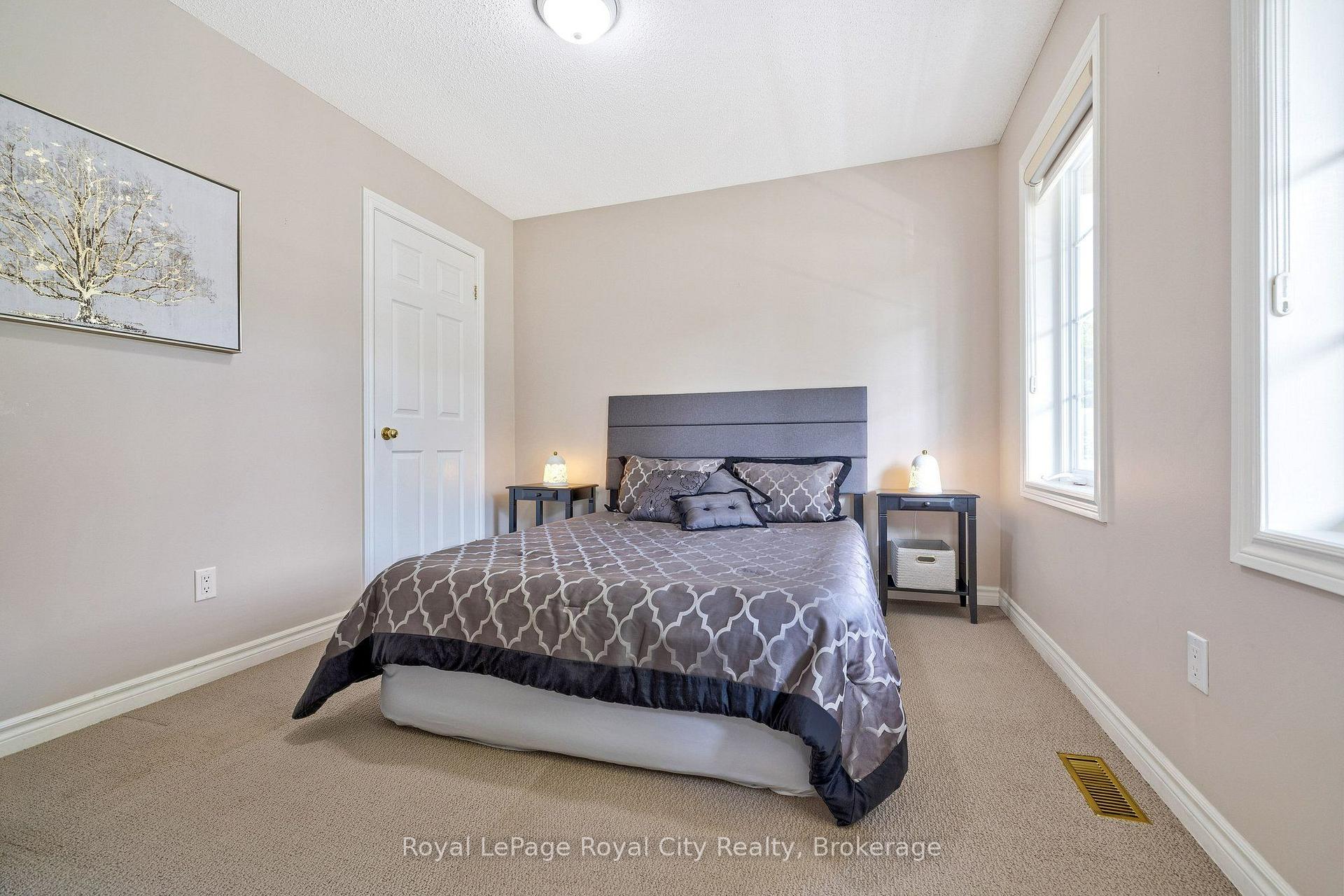 Photo 31 of 127 Old Maple Boulevard, Guelph/Eramosa, Rockwood — HOMEH