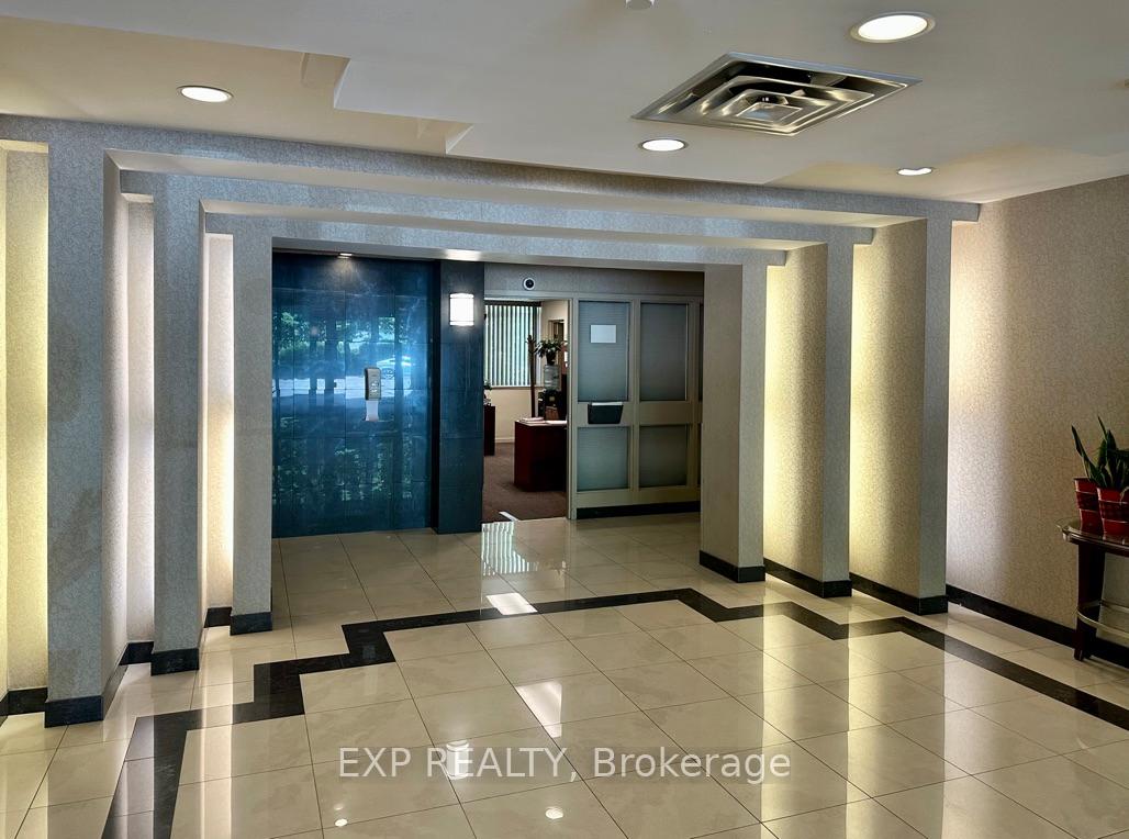 Photo 5 of Unit 303, 300 Webb Drive, Mississauga, City Centre — HOMEH