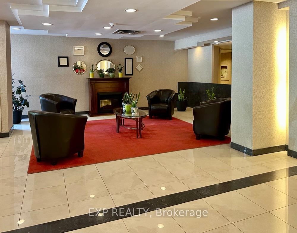 Photo 6 of Unit 303, 300 Webb Drive, Mississauga, City Centre — HOMEH