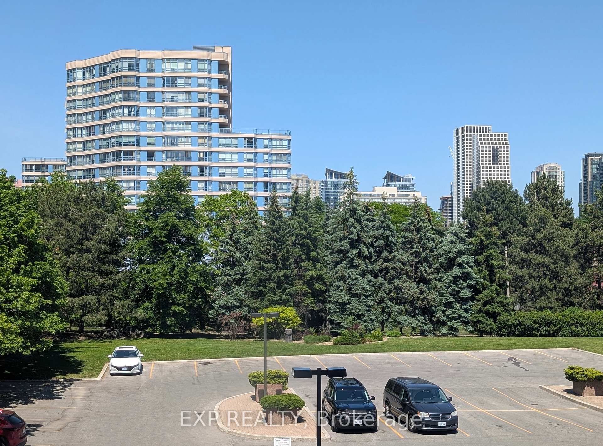 Photo 21 of Unit 303, 300 Webb Drive, Mississauga, City Centre — HOMEH