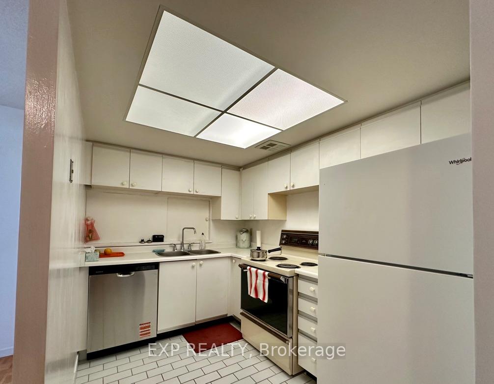 Photo 22 of Unit 303, 300 Webb Drive, Mississauga, City Centre — HOMEH