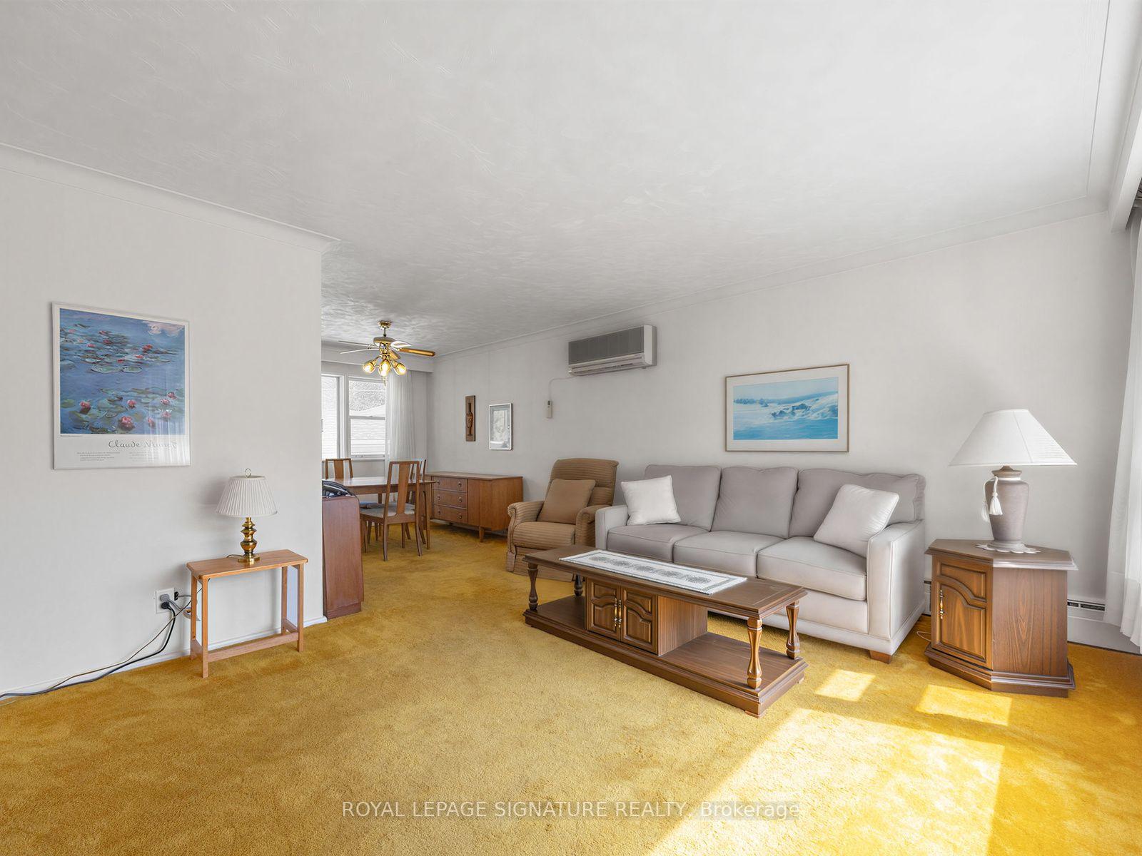 Photo 4 of 68 Beacham Crescent, Scarborough, Tam O'Shanter-Sullivan — HOMEH