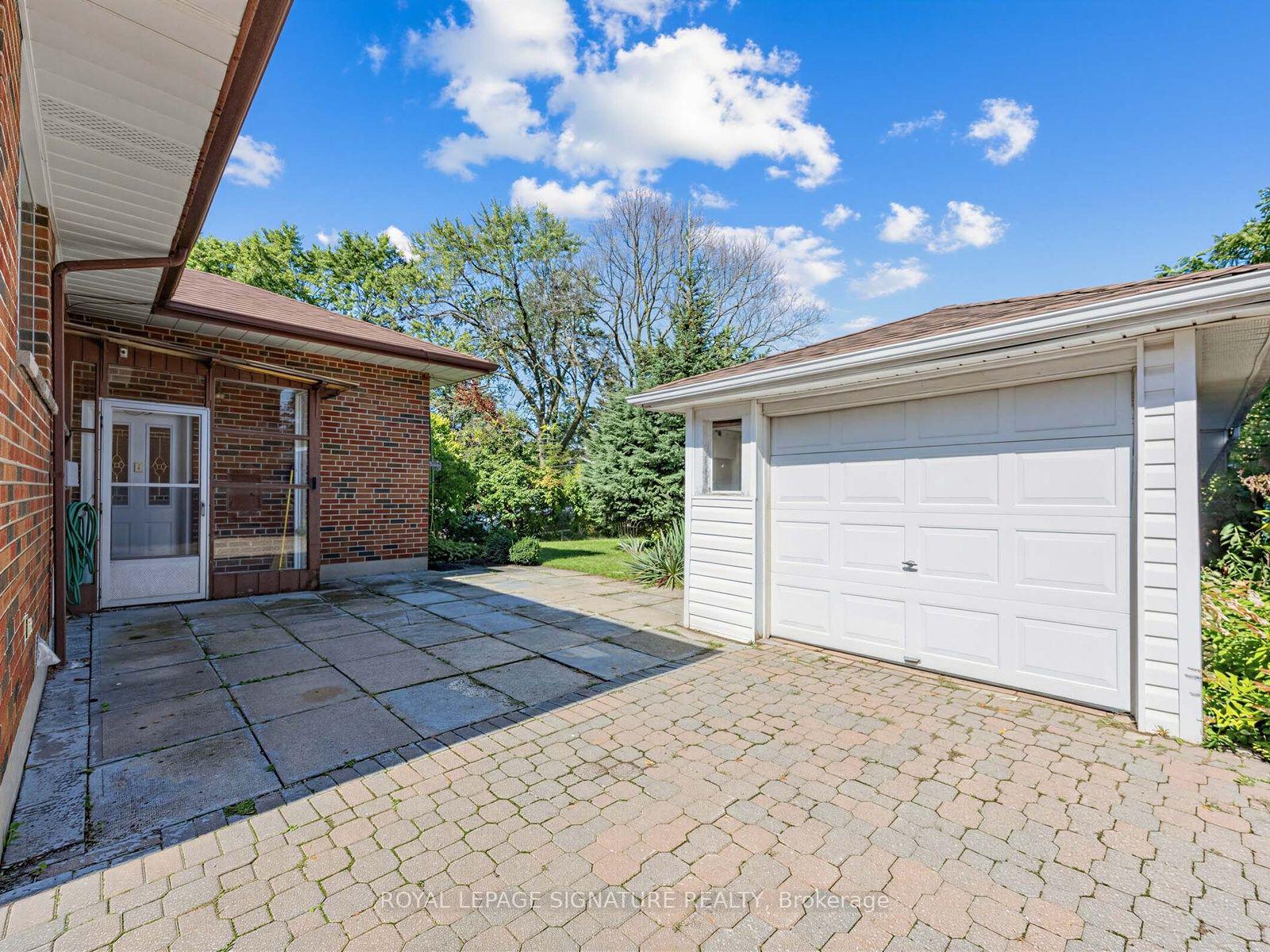 Photo 19 of 68 Beacham Crescent, Scarborough, Tam O'Shanter-Sullivan — HOMEH