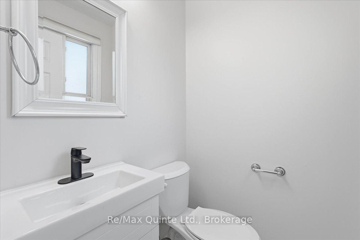 Photo 16 of 15 Robertson Lane, Belleville, Belleville Ward — HOMEH