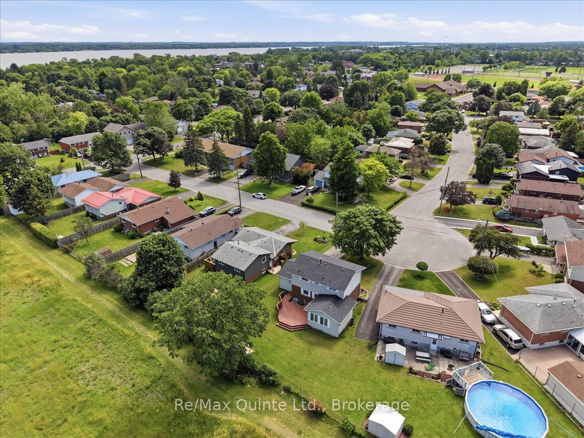 Photo 40 of 15 Robertson Lane, Belleville, Belleville Ward — HOMEH
