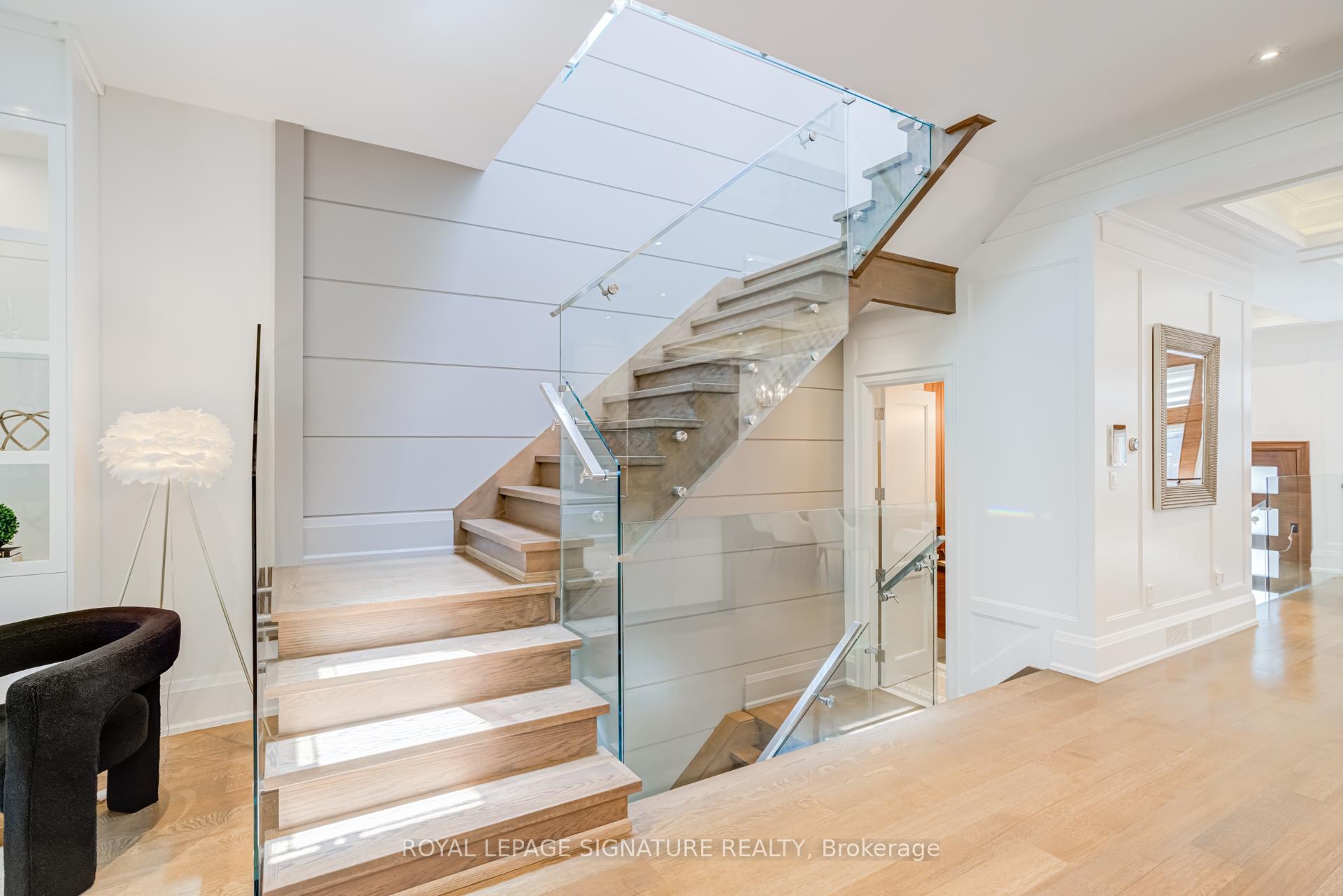 Photo 19 of 200 Snowdon Avenue, Toronto, Lawrence Park North — HOMEH