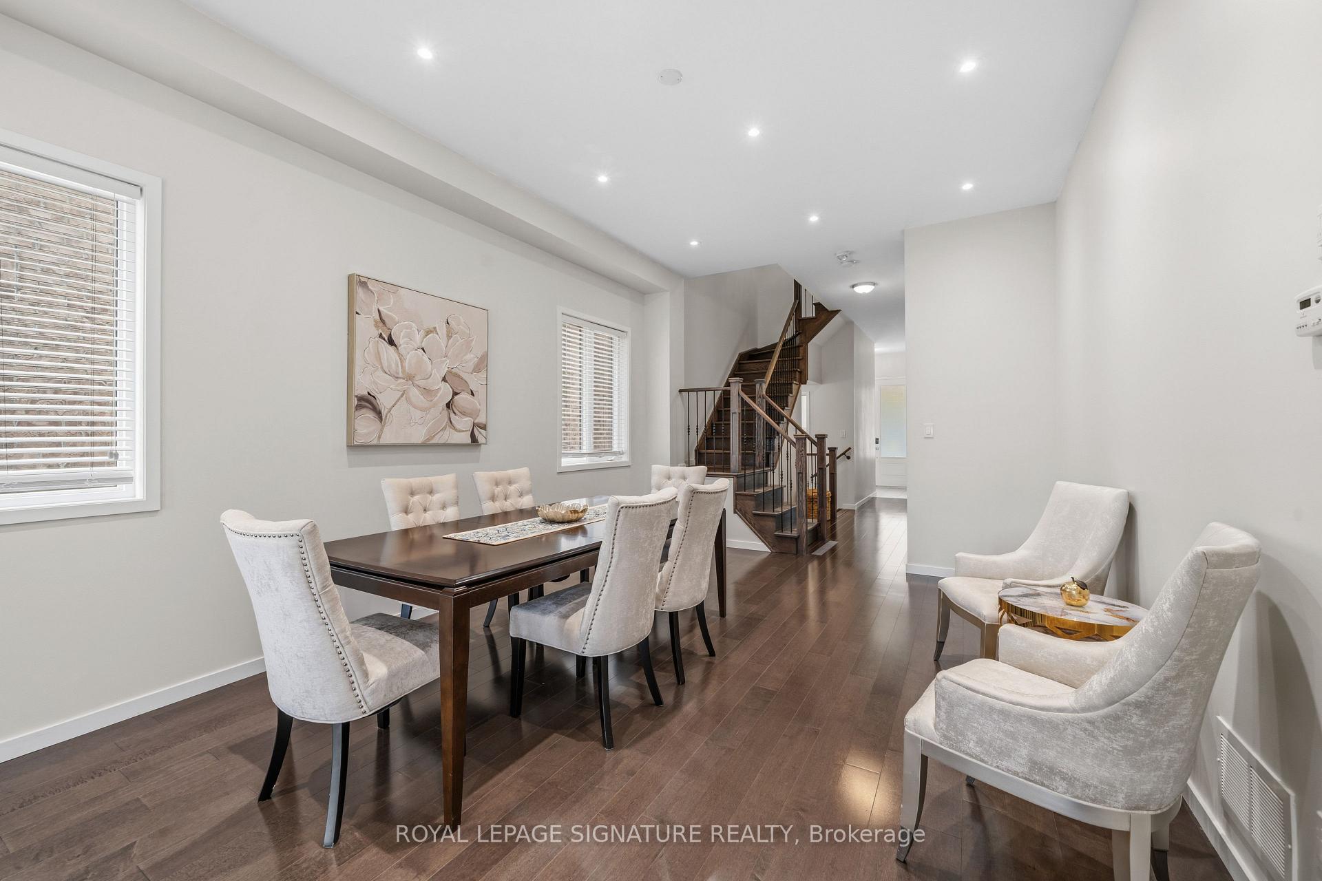 Photo 8 of 116 Elyse Court, Aurora, Bayview Northeast — HOMEH