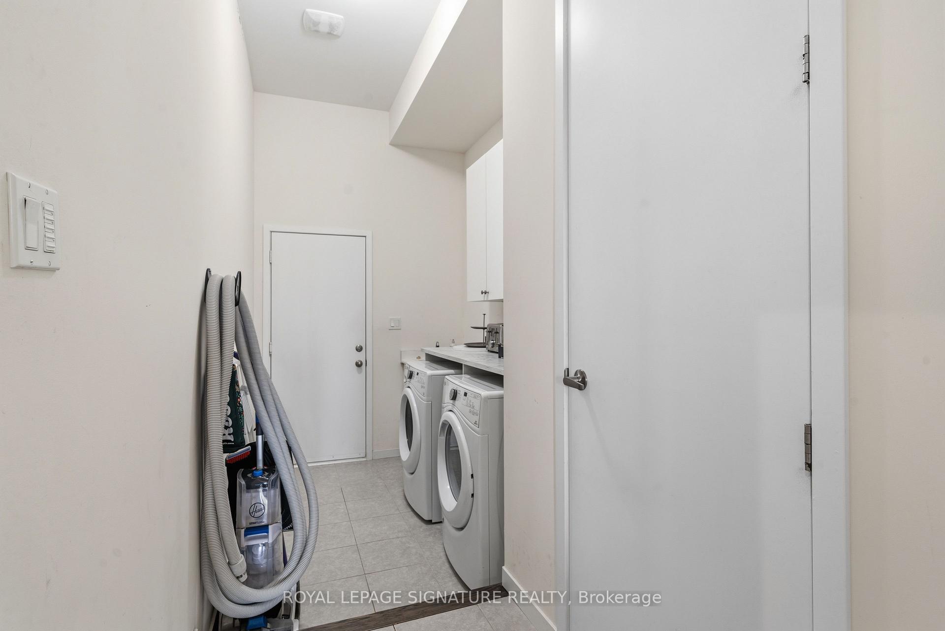 Photo 15 of 116 Elyse Court, Aurora, Bayview Northeast — HOMEH