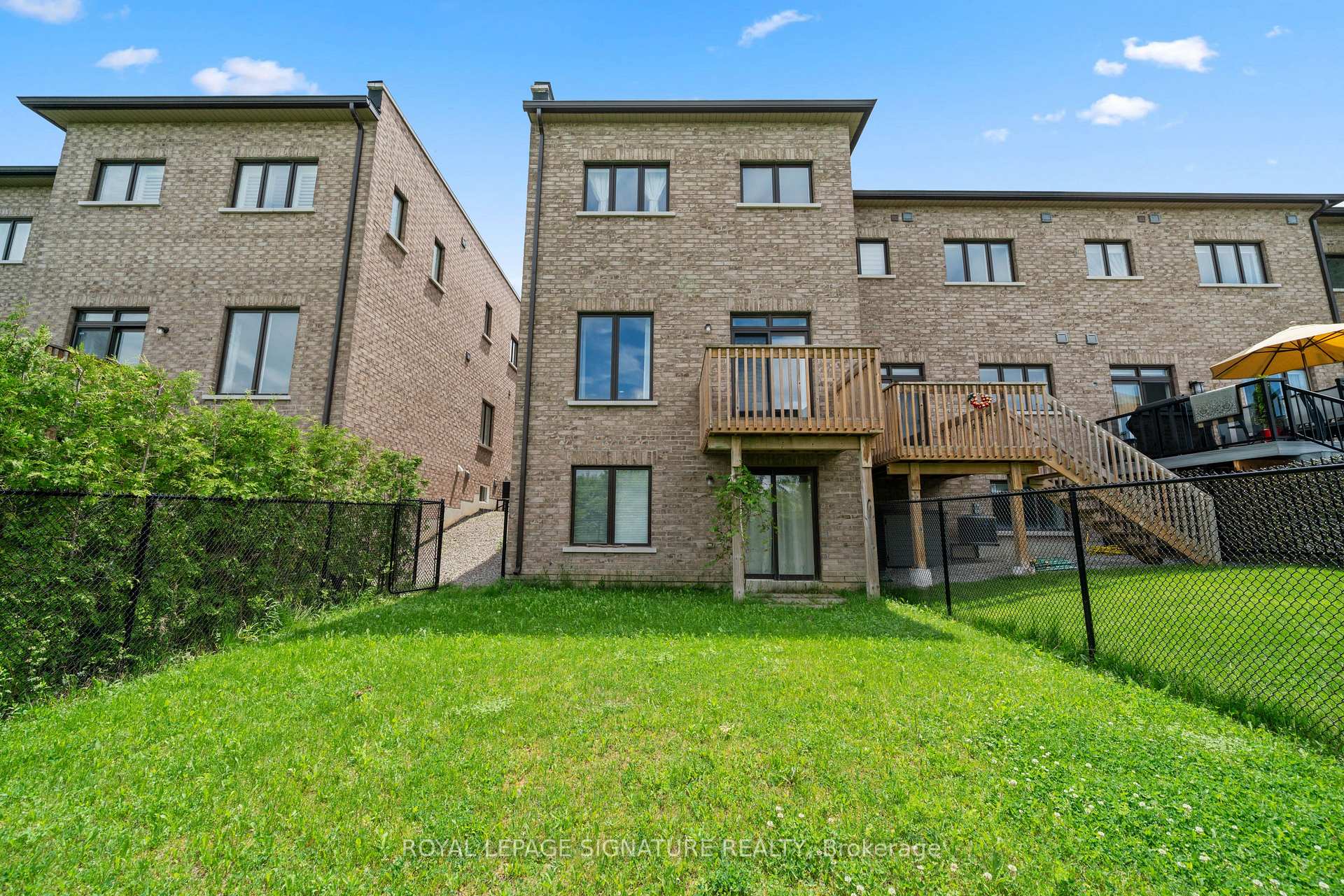 Photo 25 of 116 Elyse Court, Aurora, Bayview Northeast — HOMEH