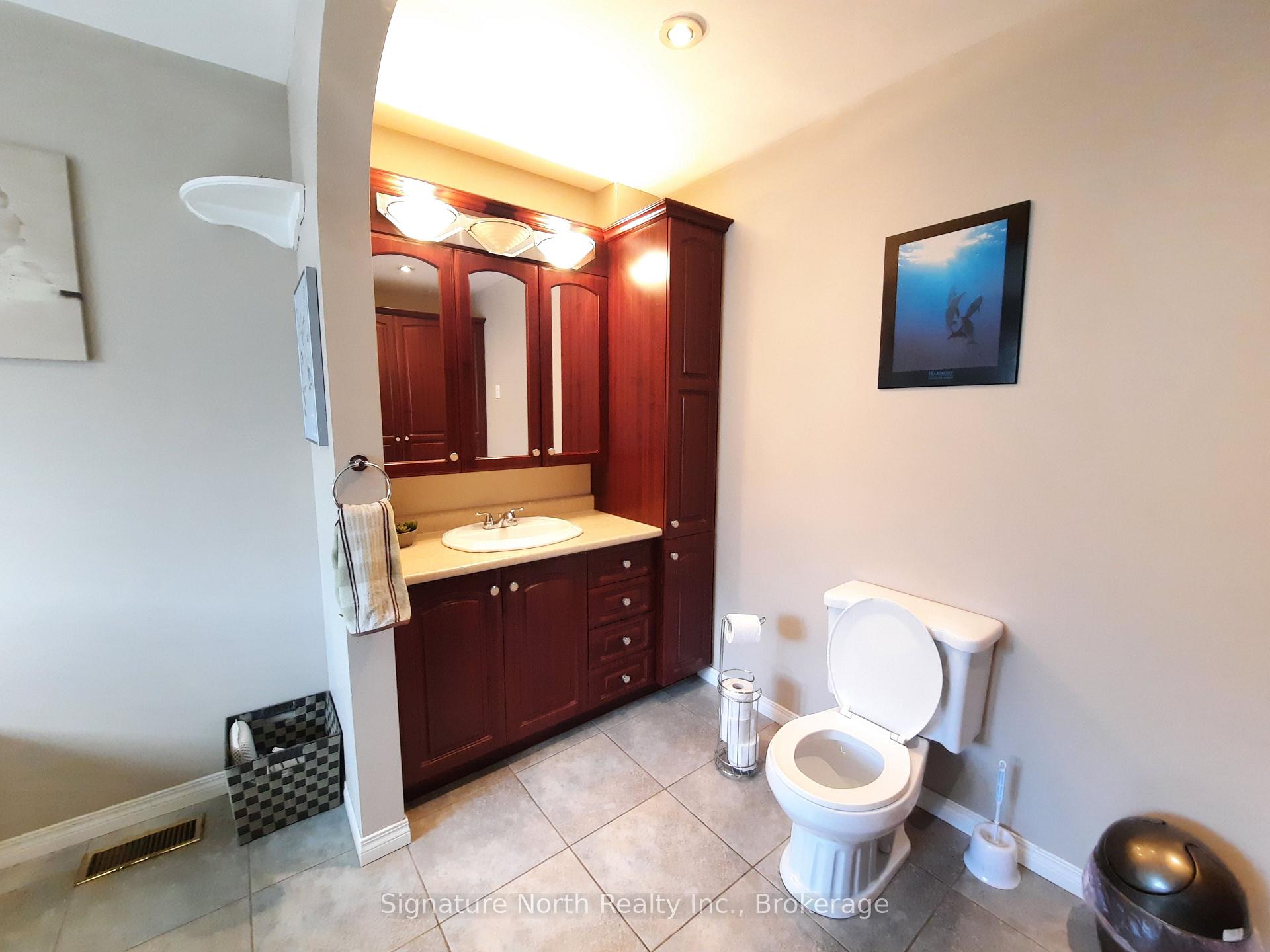 Photo 10 of 612 Main Street, Greenstone, Geraldton — HOMEH