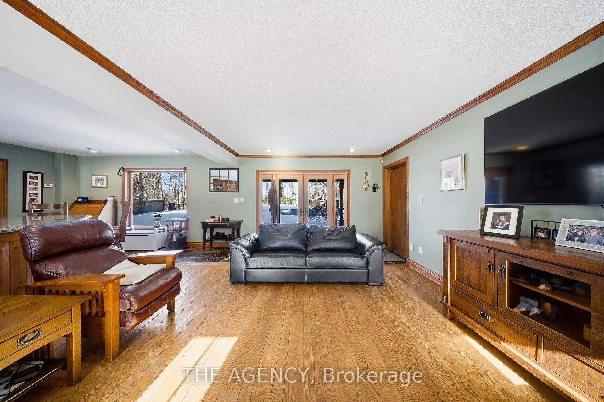 Photo 9 of 30 Goodfellow Crescent, King, Nobleton — HOMEH