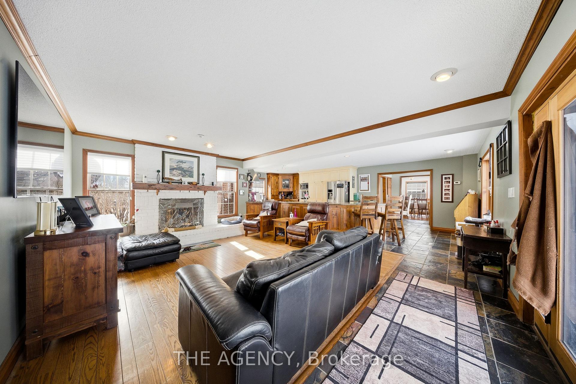 Photo 13 of 30 Goodfellow Crescent, King, Nobleton — HOMEH
