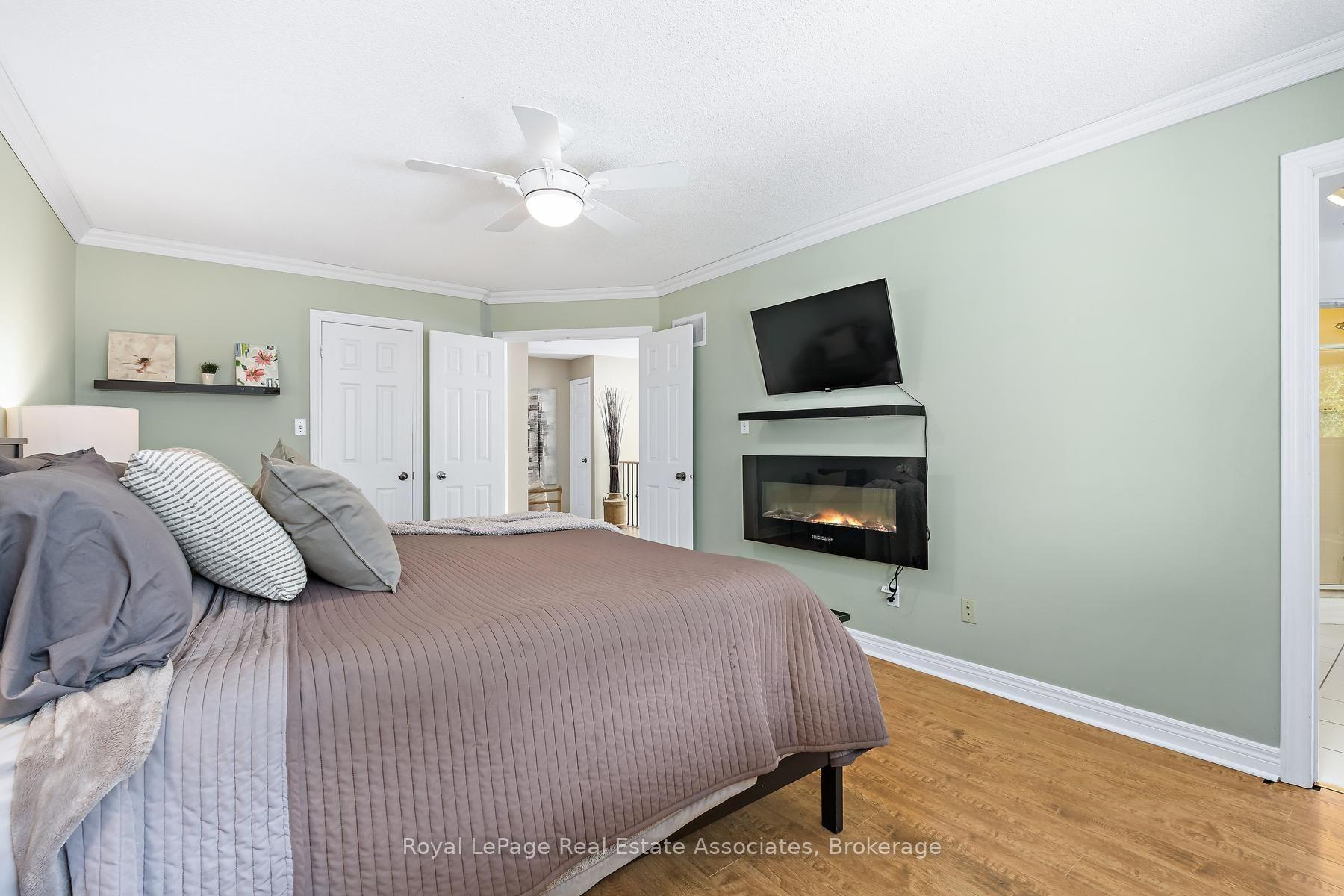 Photo 19 of 1069 Knotty Pine Grove, Mississauga, Meadowvale Village — HOMEH