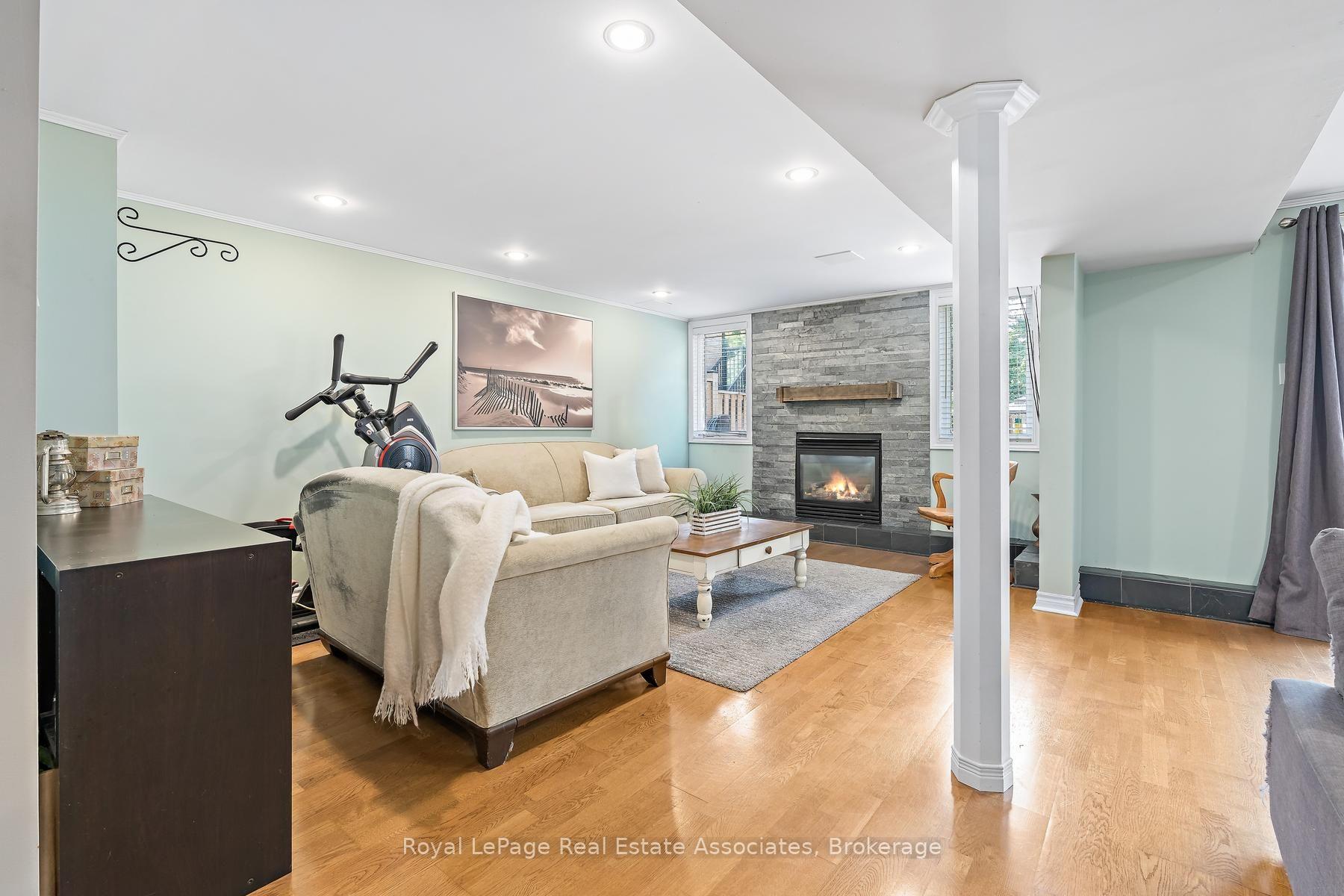 Photo 27 of 1069 Knotty Pine Grove, Mississauga, Meadowvale Village — HOMEH