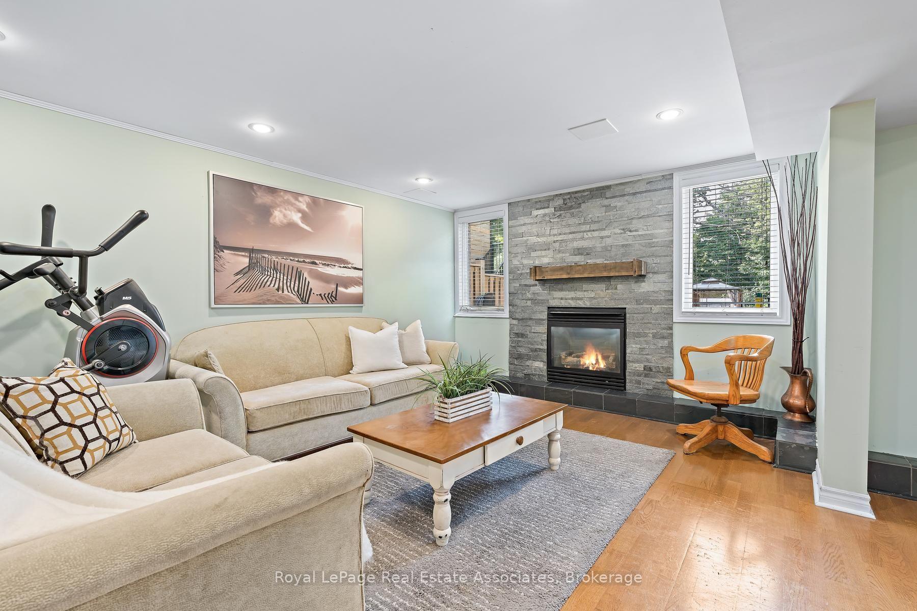 Photo 28 of 1069 Knotty Pine Grove, Mississauga, Meadowvale Village — HOMEH