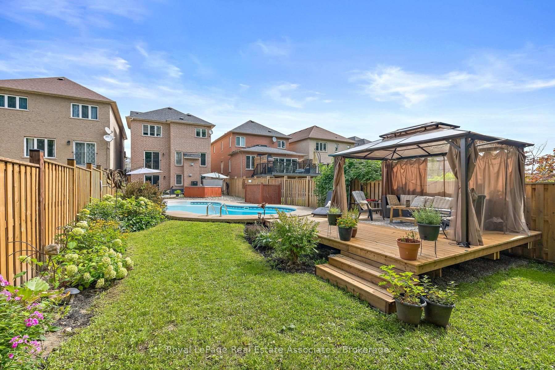 Photo 46 of 1069 Knotty Pine Grove, Mississauga, Meadowvale Village — HOMEH