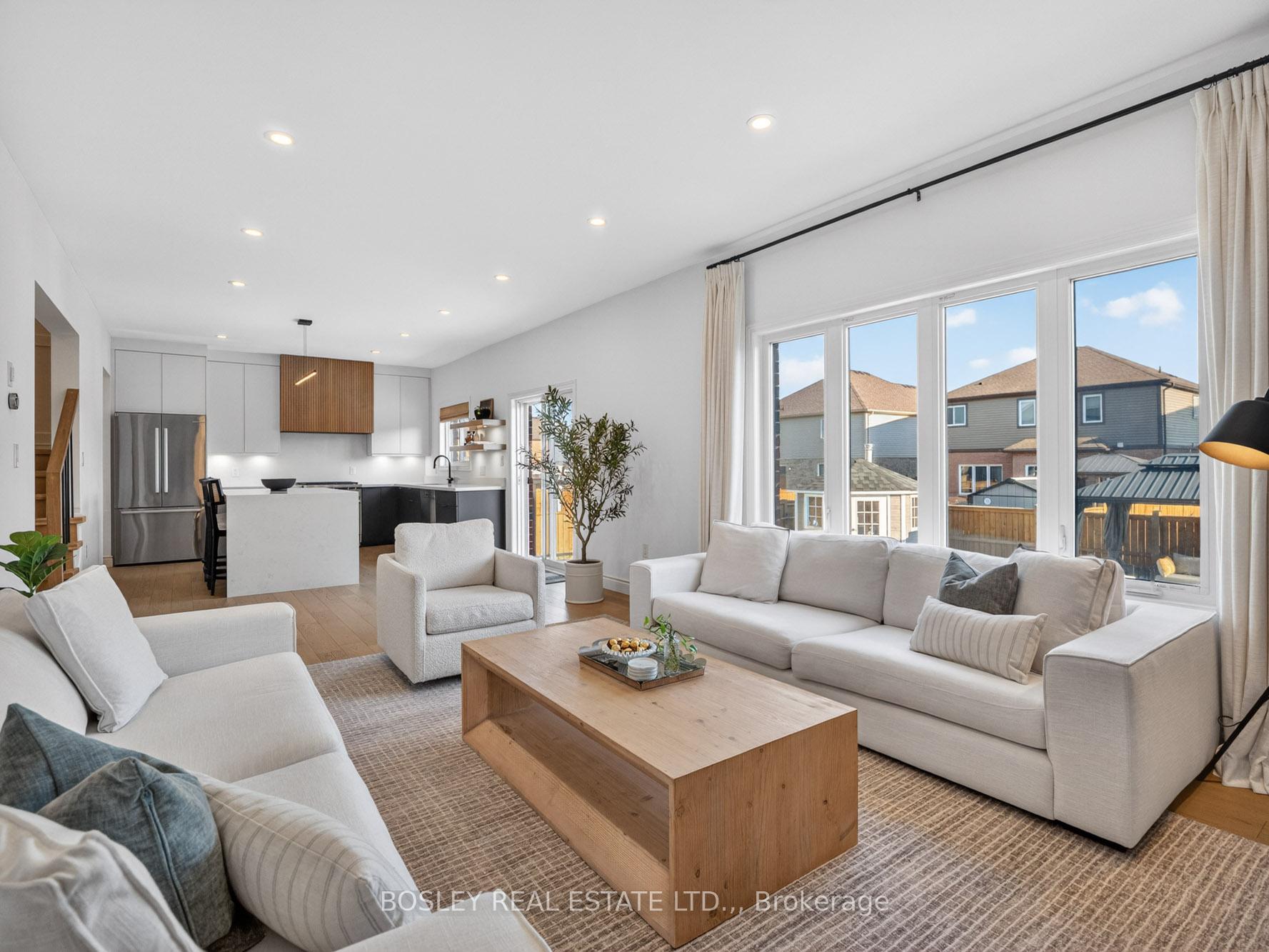 Photo 3 of 75 Bergenstein Crescent, Pelham, Fonthill — HOMEH