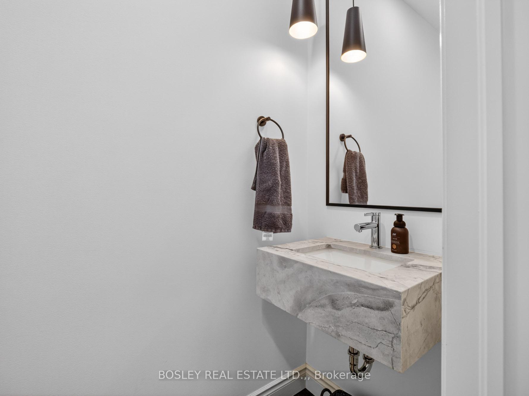 Photo 17 of 75 Bergenstein Crescent, Pelham, Fonthill — HOMEH