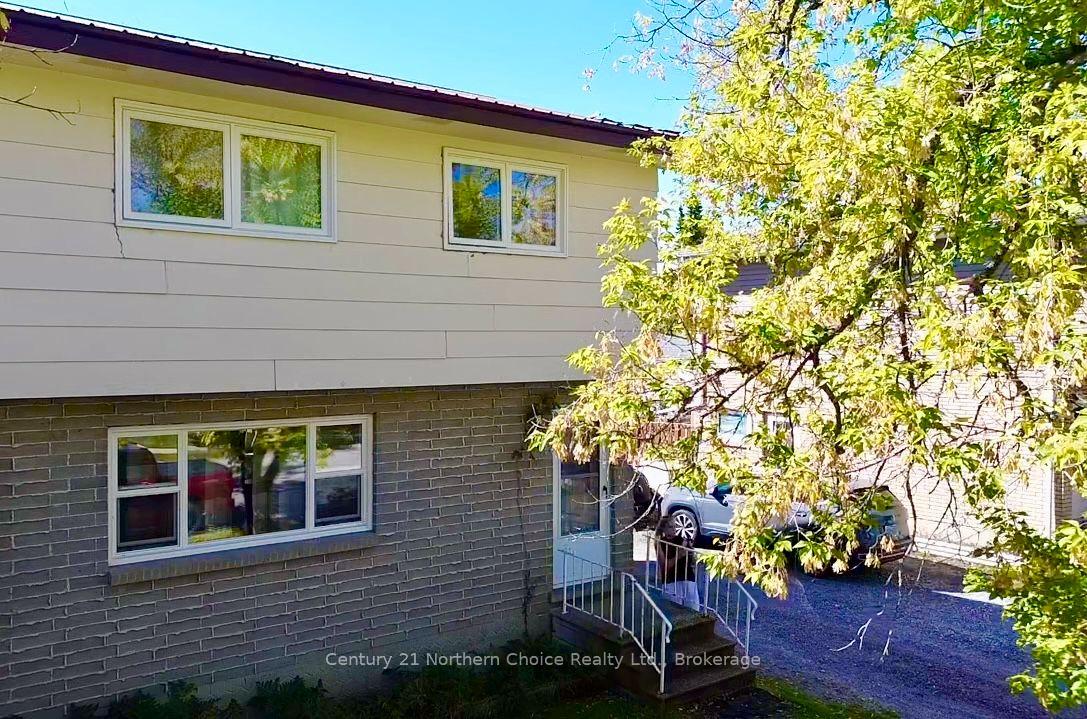 Photo 1 of 154 Parkdale Road, Dryden, Milestone — HOMEH