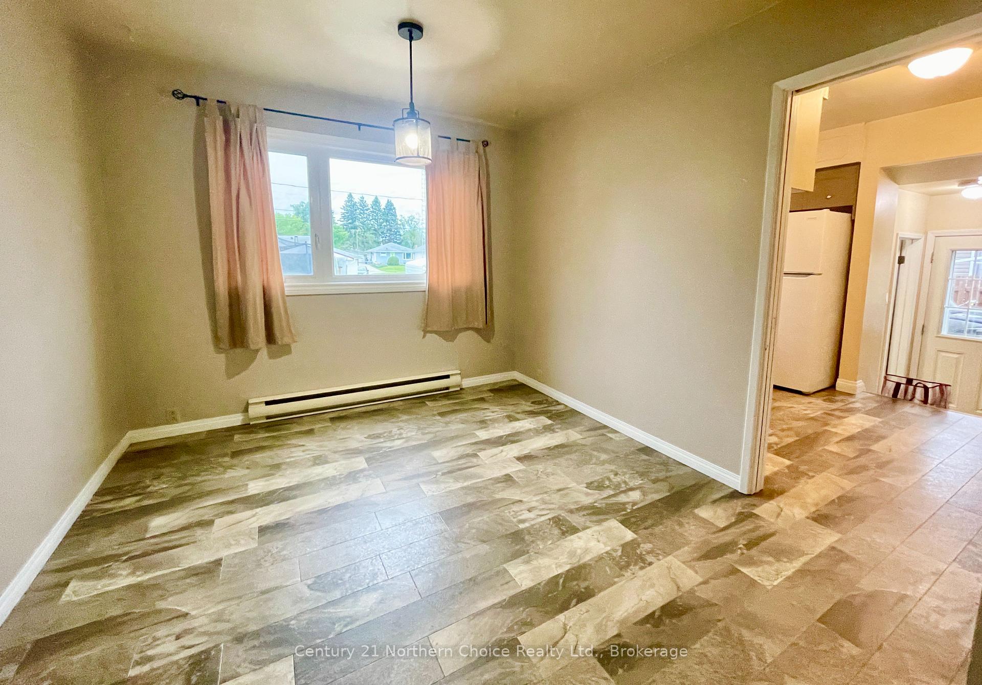 Photo 4 of 154 Parkdale Road, Dryden, Milestone — HOMEH