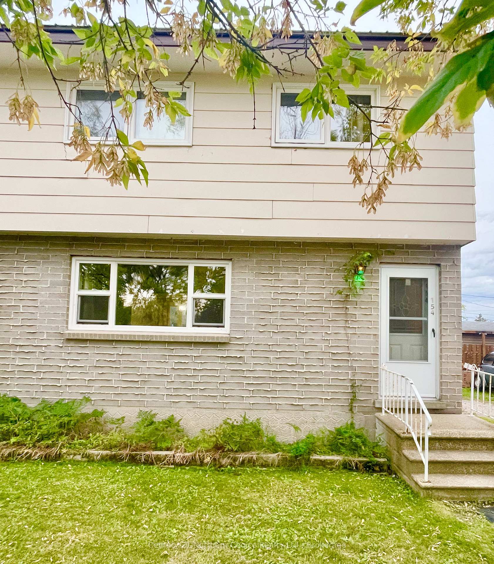 Photo 5 of 154 Parkdale Road, Dryden, Milestone — HOMEH